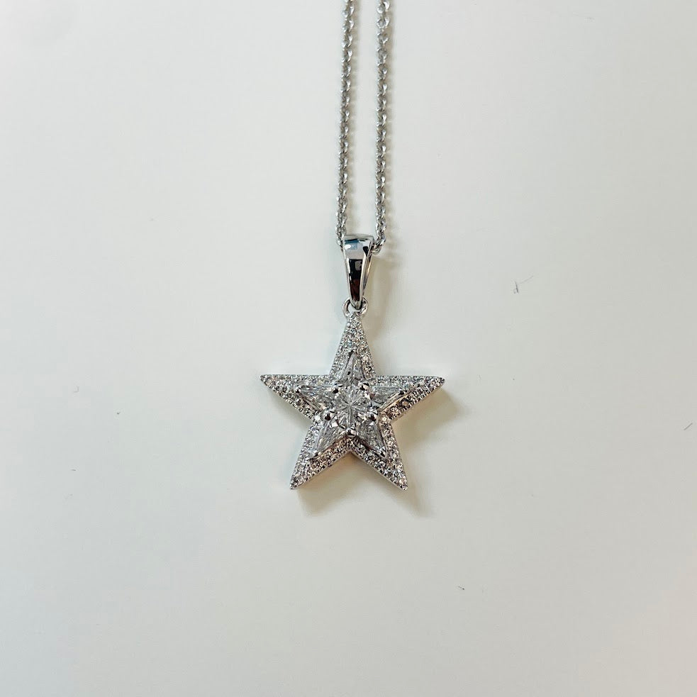 תליון כוכב זהב לבן 18K משובץ 0.43 קראט יהלומים טבעיים צבע F נקיון VS מק"ט 373