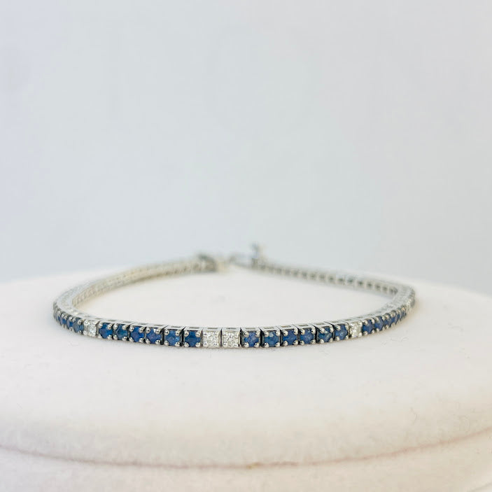 צמיד טניס זהב לבן 18K משולב 0.30 קראט יהלומים טבעיים 3.00 קראט אבני חן ספיר כחולה מק"ט 469