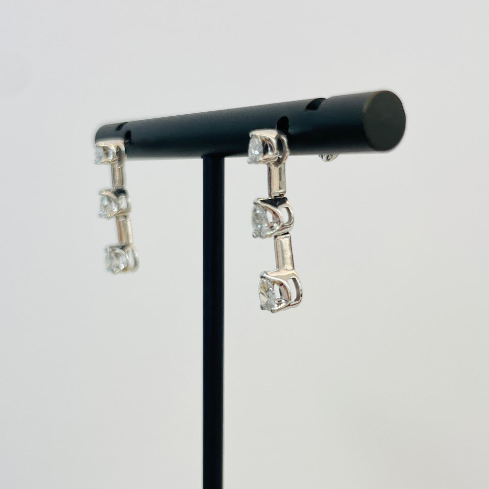 עגילי פס זהב 14K משובצים 0.30 קראט יהלומים טבעיים צבע F נקיון VS מק"ט 275