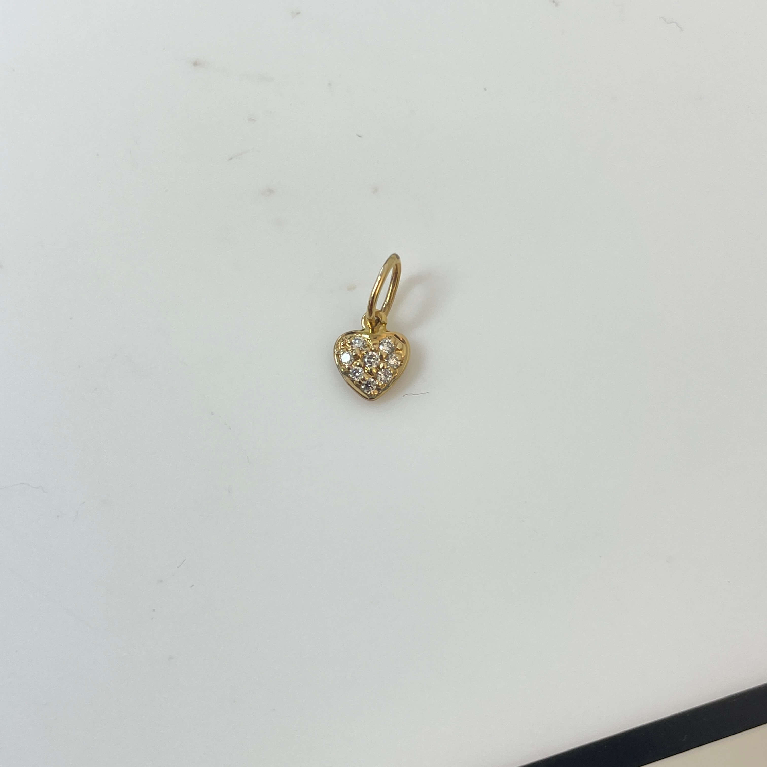 תליון לב משובץ קטנטן יהלומים טבעיים 0.04 קראט זהב 14K צהוב מק״ט 653