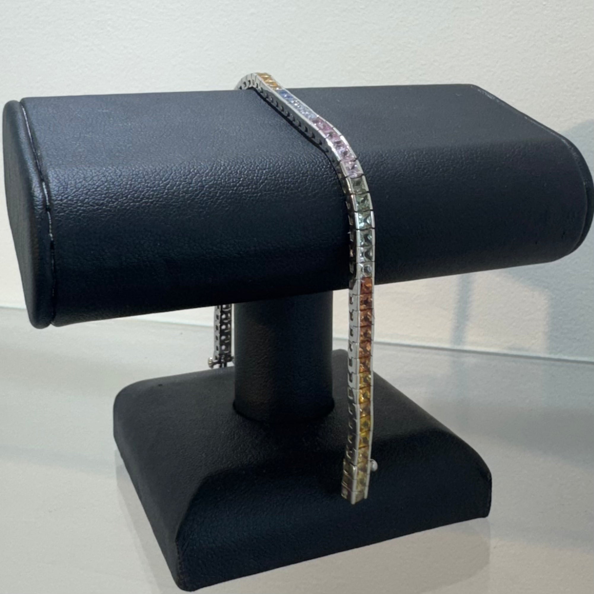 צמיד טניס ספירים צבעוני ריינבאו 14K זהב לבן מק"ט 441