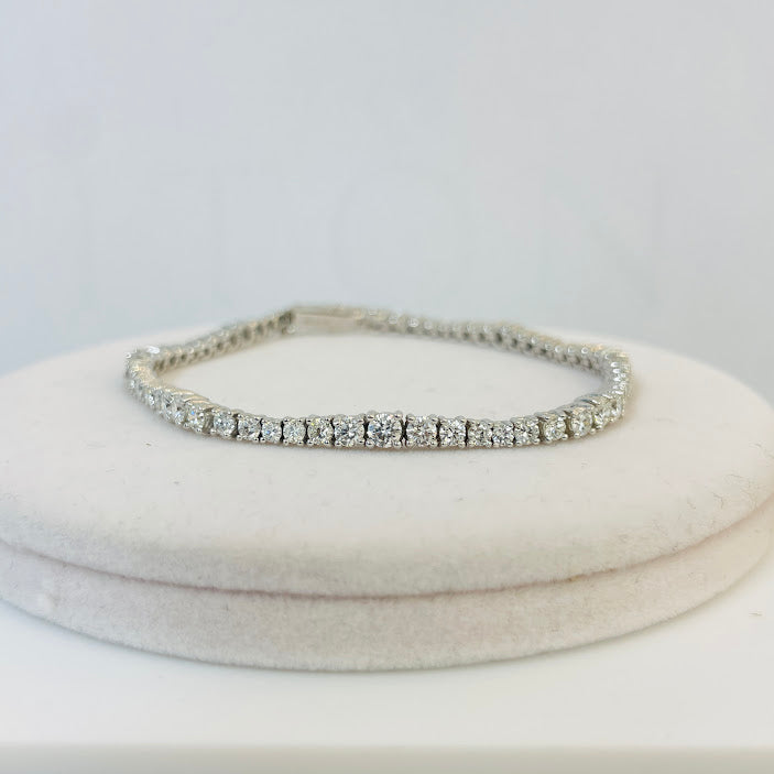 צמיד טניס זהב לבן 14K משובץ 5.50 קראט יהלומים טבעיים צבע F נקיון VS מק"ט 405