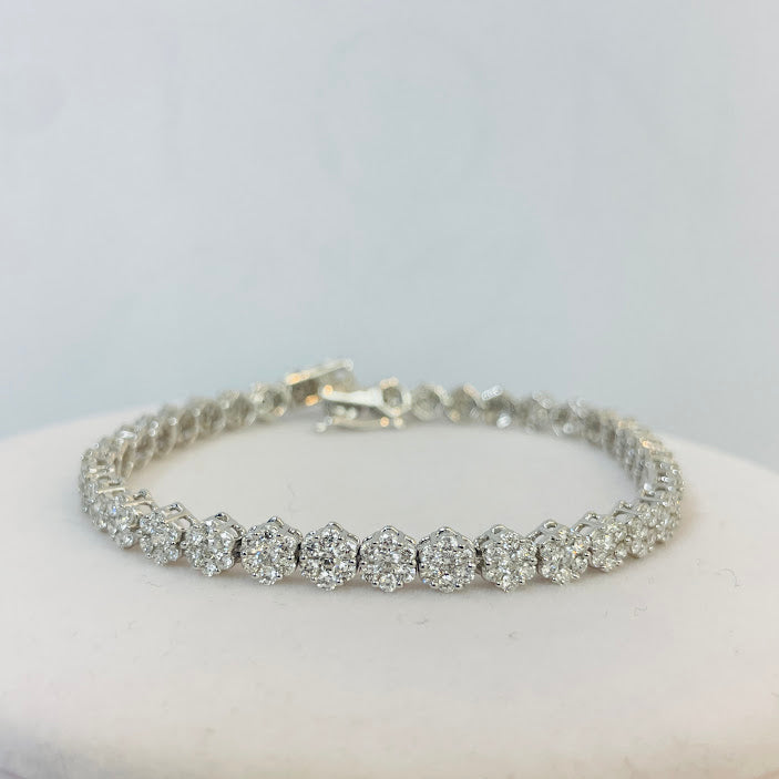 צמיד טניס פרחים זהב לבן 14Kמשובץ 5.05 קראט יהלומים טבעיים צבע F נקיון VS מק"ט 342