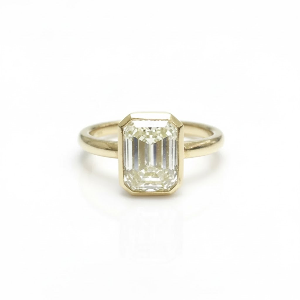 טבעת יהלום אמרלד טבעית 1.50 קראט צבע K ניקיון SI זהב 14K צהוב מק״ט Y23