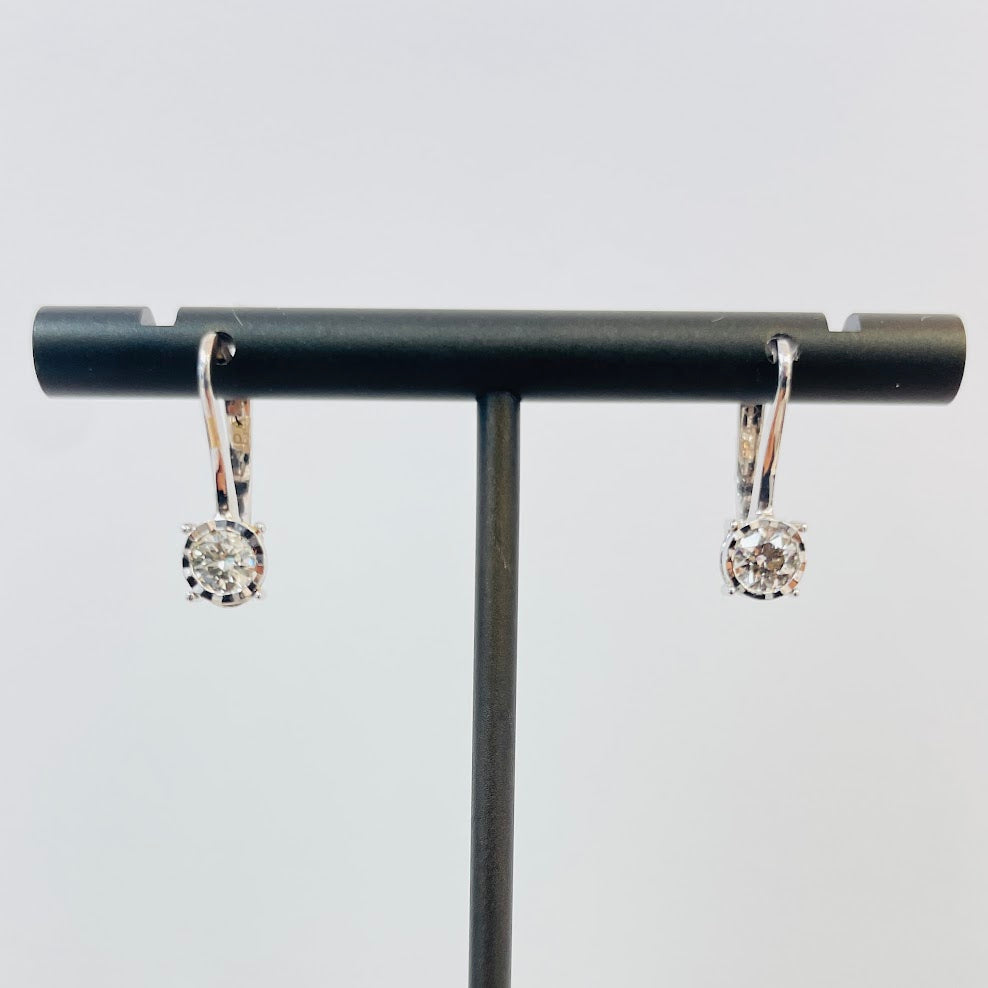 עגילים תלויים זהב לבן 14K משובצים 0.50 קראט יהלומים טבעיים צבע F נקיון VS מק"ט 181