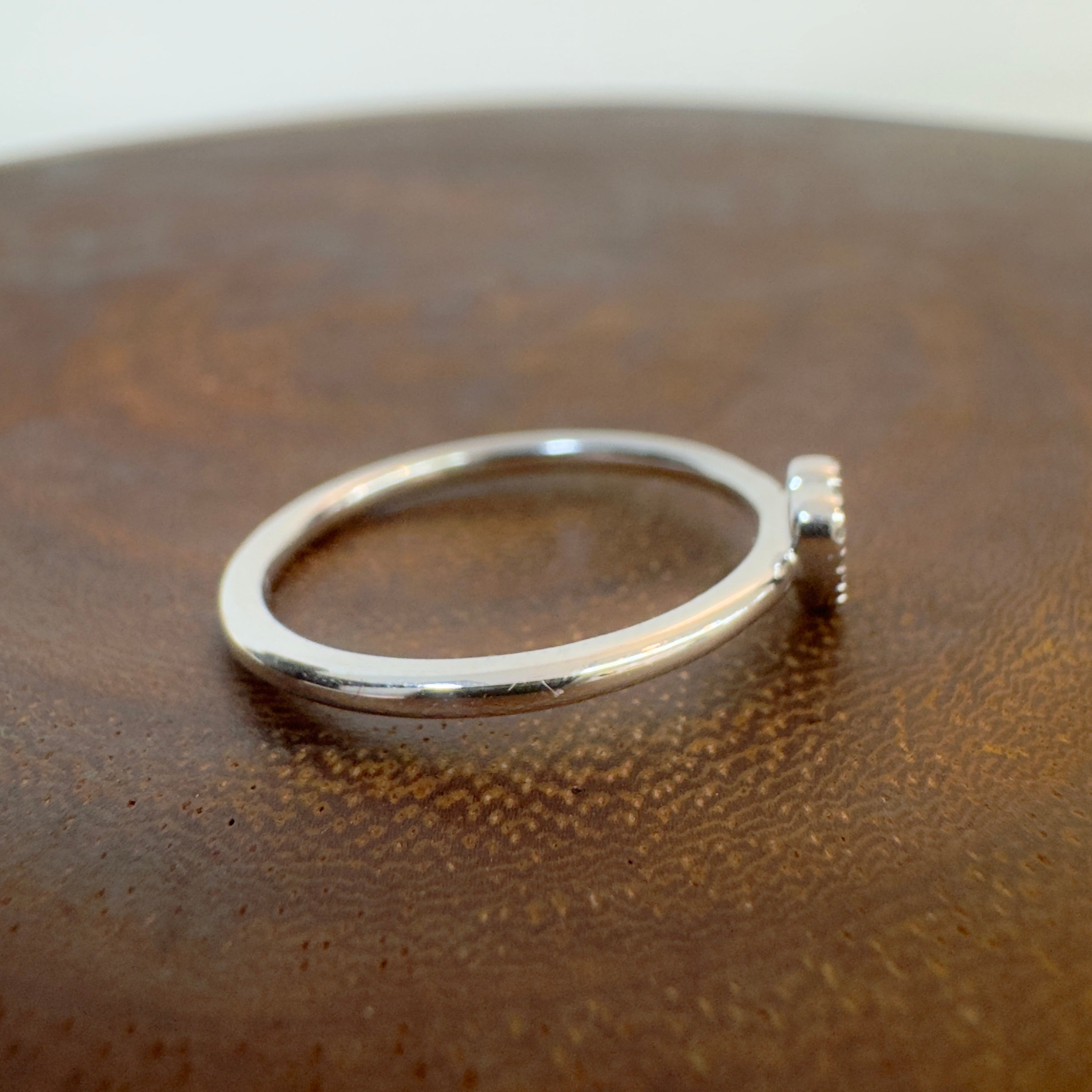 טבעת לב יהלומים טבעיים 0.05 קראט צבע F ניקיון VS זהב 14K לבן מק״ט 751