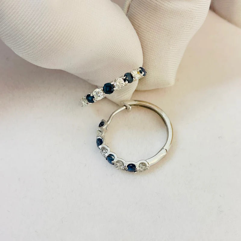 עגילי חישוק זהב 14K משובצים 0.25 קראט יהלומים טבעיים ו0.25 אבני חן ספיר כחול מק"ט 259