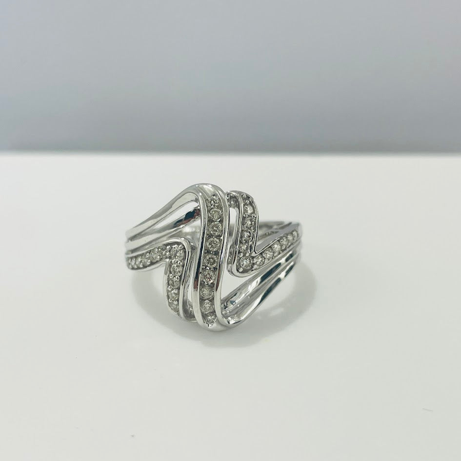 טבעת יהלומים טבעיים 0.29 קראט צבע F ניקיון VS זהב לבן 10K מק"ט 205