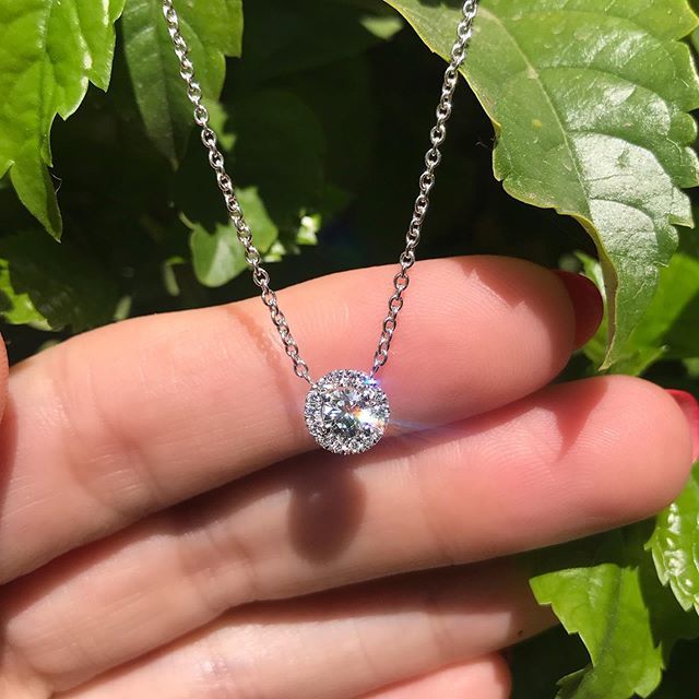 תליון יהלומים דגם HALO