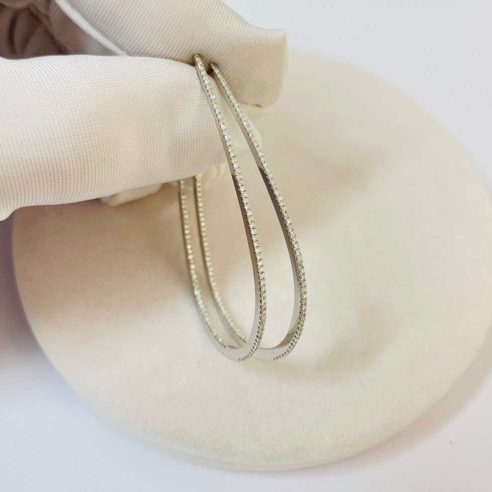 עגילי חישוק זהב לבן 18K משובצים 1.20 קראט יהלומים טבעיים מק"ט 222