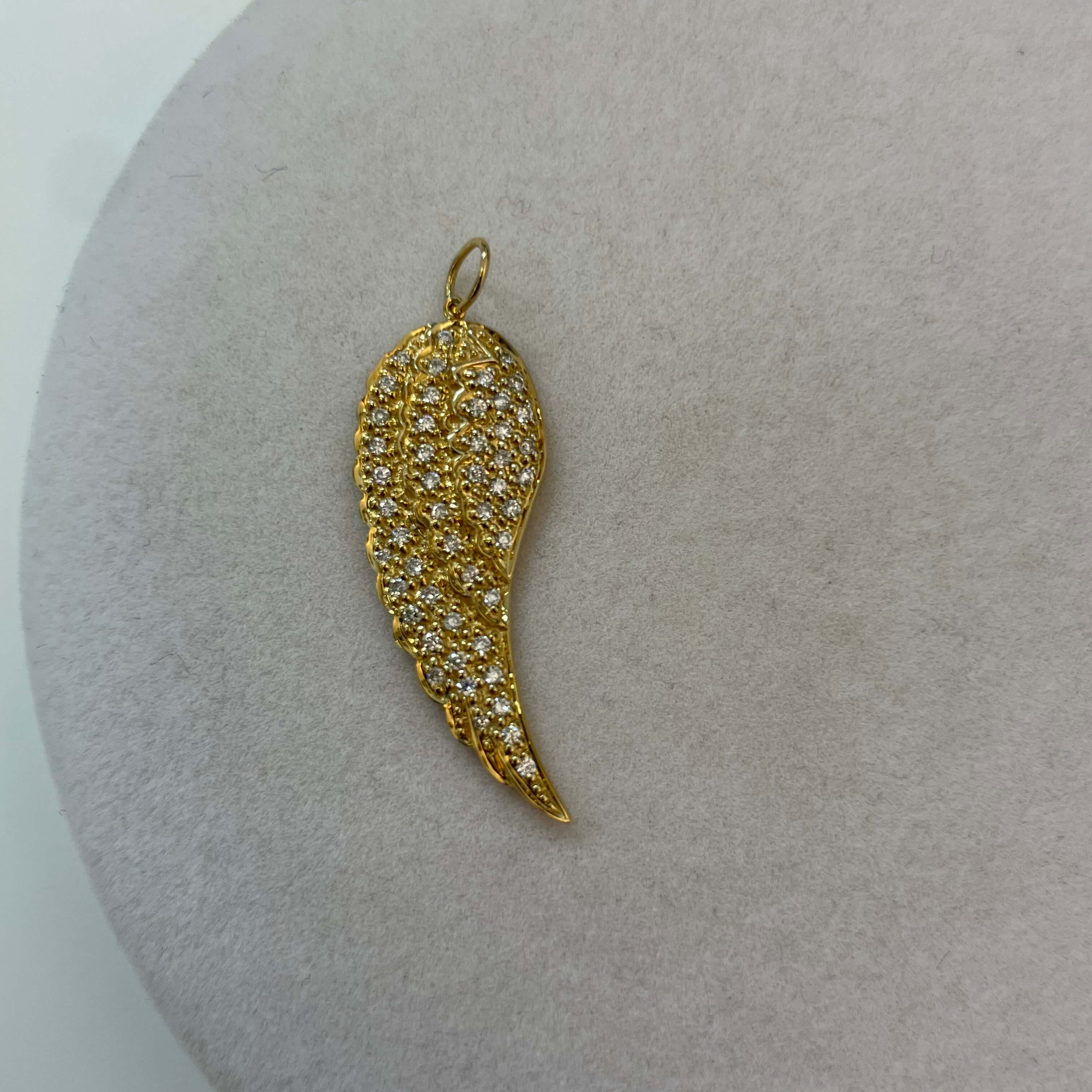 תליון יהלומים טבעיים בצורת כנף מלאך 0.30 קראט זהב צהוב 14K מק״ט 723