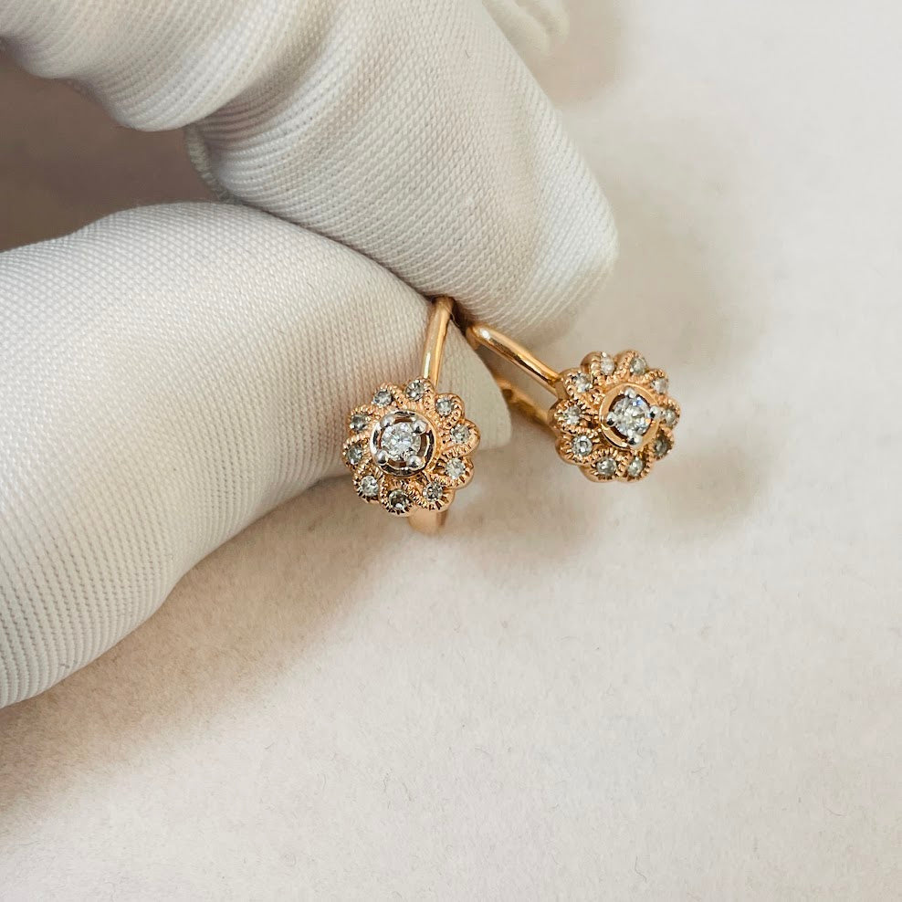 עגילים תלויים רוז גולד 10K משובצים 0.25 קראט יהלומים טבעיים צבע F נקיון VS מק"ט 322