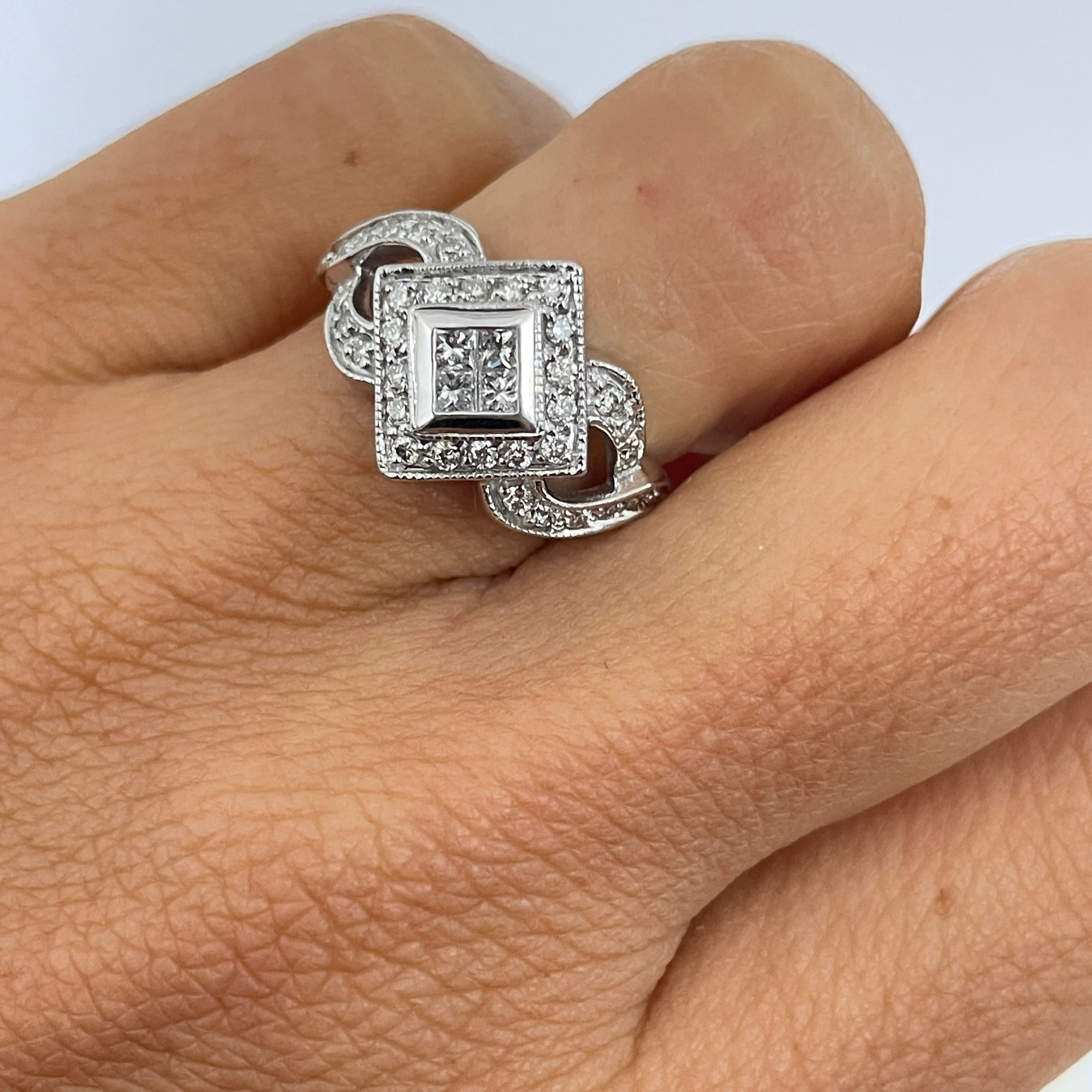 טבעת יהלומים טבעיים מרובעת יהלומים צבע F ניקיון VS זהב 14K לבן מק"ט 542