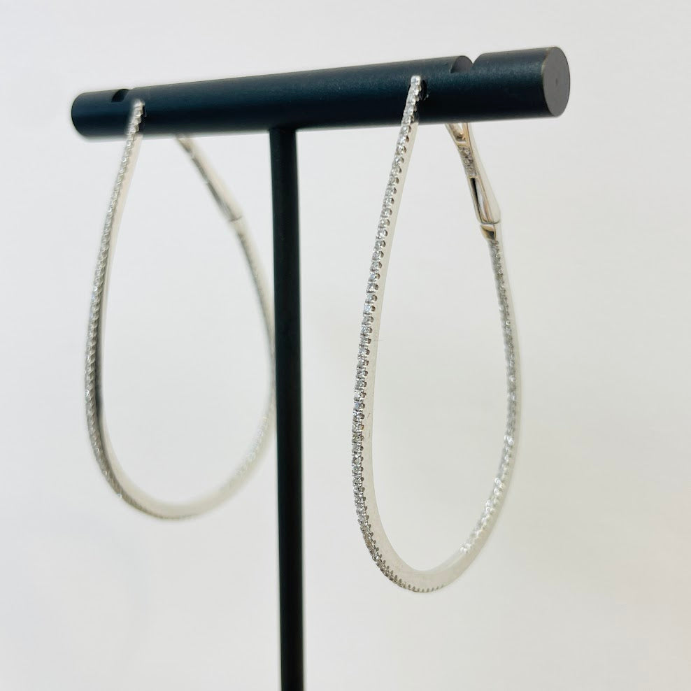 עגילי חישוק זהב לבן 18K משובצים 1.20 קראט יהלומים טבעיים מק"ט 222