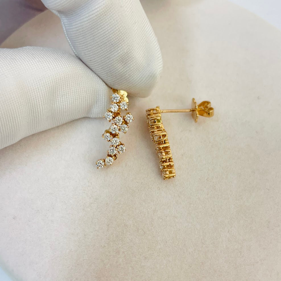 עגילים תלויים רוז גולד 14K משובצים 0.55 קראט יהלומים צבע F נקיון VS מק"ט 280