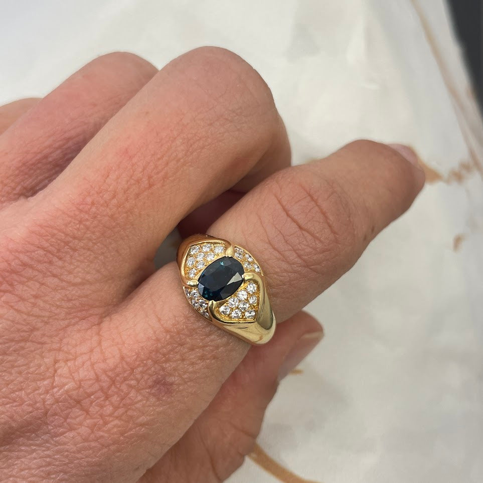 טבעת זהב צהוב 14K משובצת אבן מרכזית ספיר 1.00 קראט ויהלומים טבעיים 0.30 צבעE נקיון VS מק"ט 270