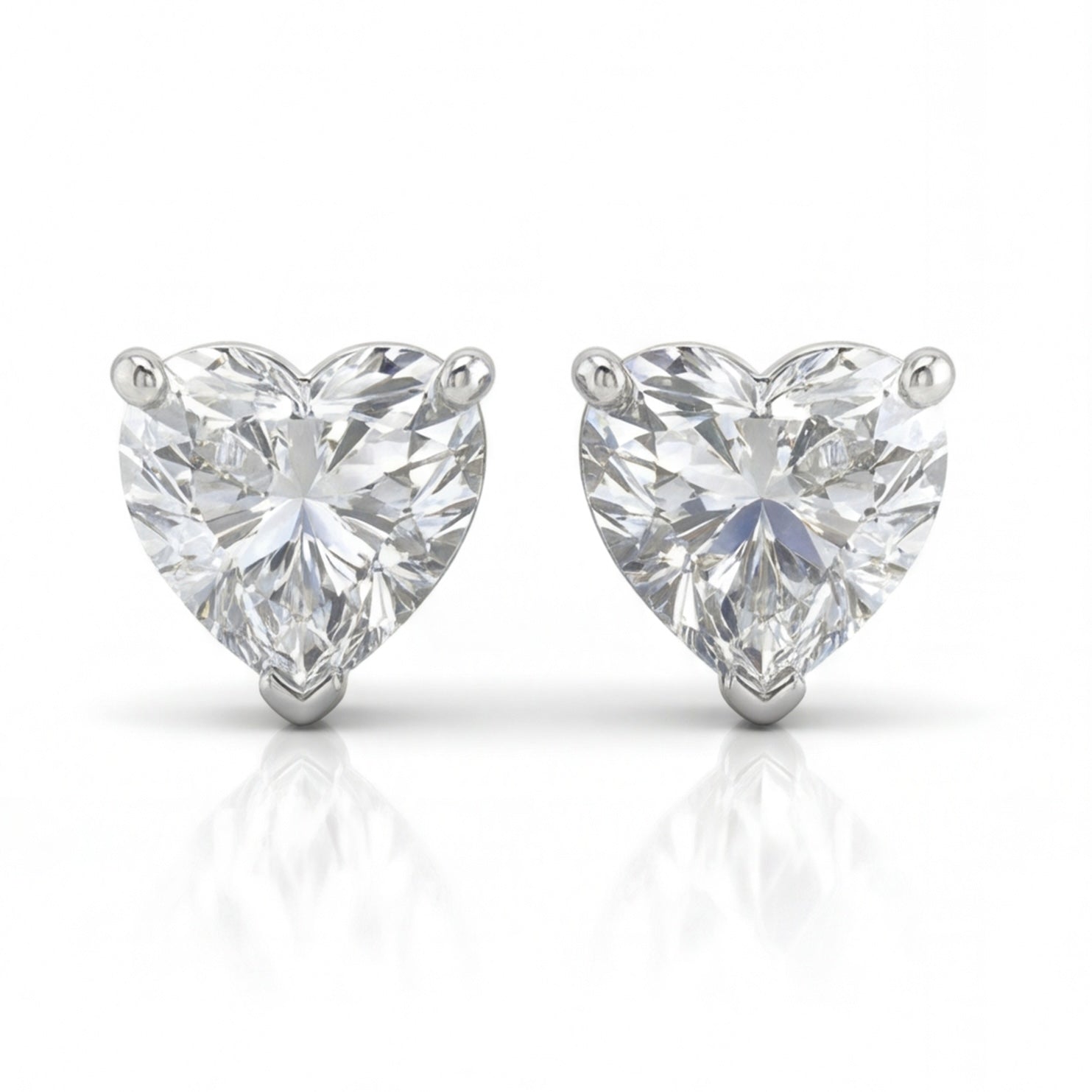 עגילי זהב 14K לבן יהלום לב טבעי 0.70 קראט מק״ט 1015