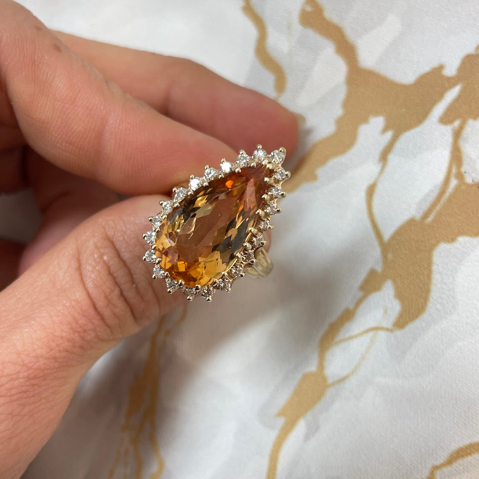 טבעת זהב צהוב 14K משובצת אבן חן סיטרין 7.00 קראט ויהלומים טבעיים 0.60 צבע F נקיון VS מק"ט 238