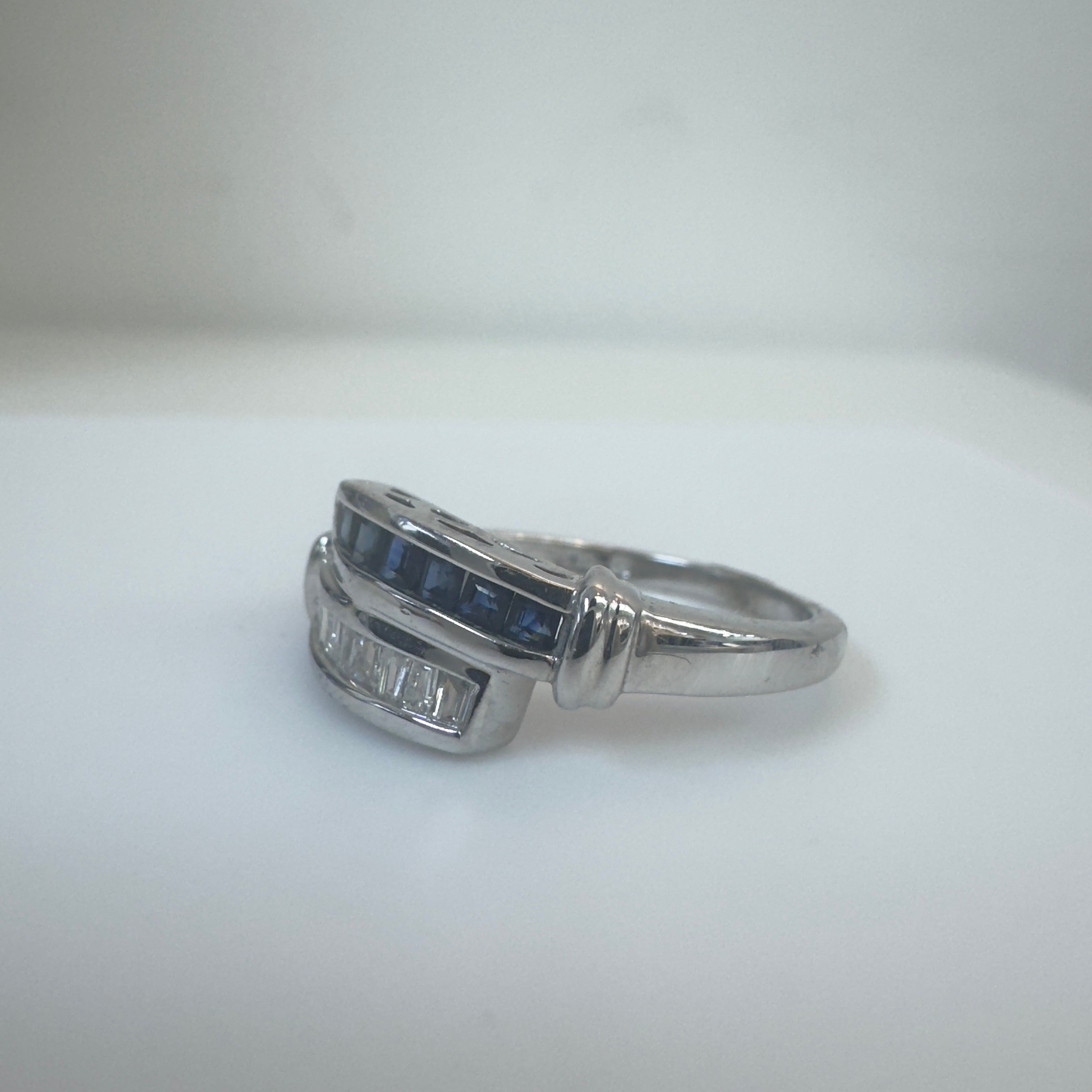 טבעת שתי שורות יהלומים וספירים טבעיים 0.2 קראט זהב 10 קראט לבן מק"ט 207