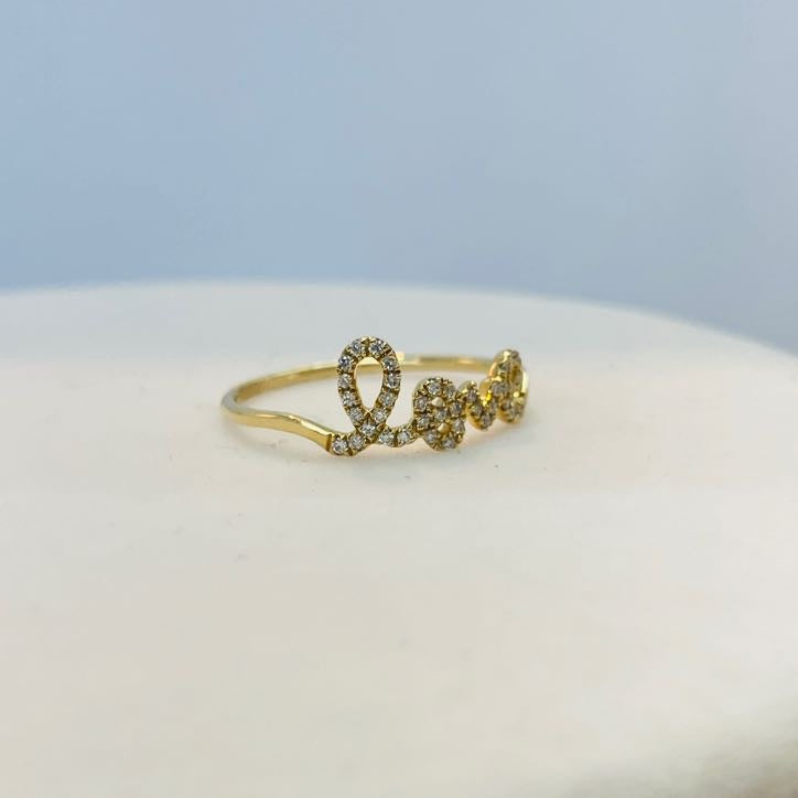 טבעת יהלומים טבעיים 0.10 קראט "Love" צבע F ניקיון VS זהב צהוב 14K מק"ט 606