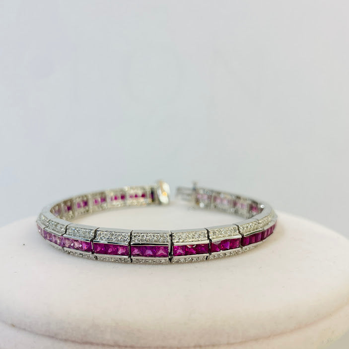 צמיד זהב לבן 14K משובץ 2.10 קראט יהלומים טבעיים 5.50 קראט אבני חן ספיר ורוד מק"ט 426