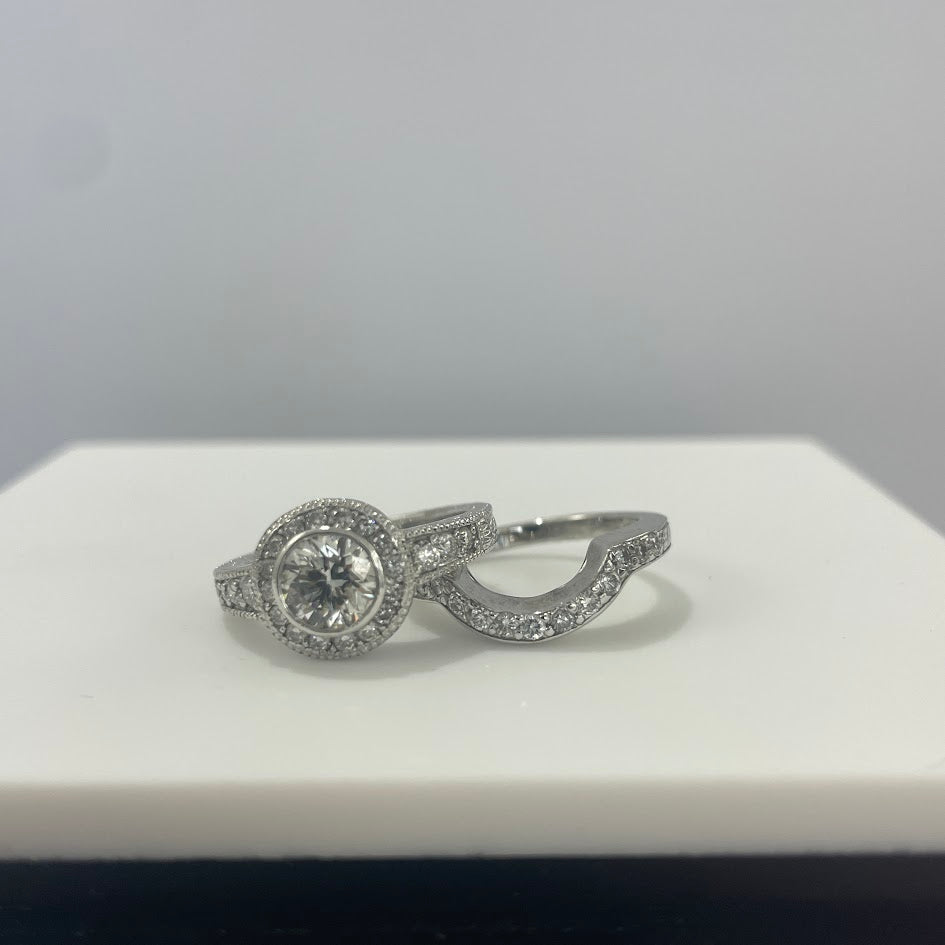 סט טבעות יהלומים טבעיים יהלום מרכזי 1.00 קראט צבע F ניקיון SI ו0.25 קראט יהלומי צד צבע F ניקיון VS שילוב זהב 14K ופלטינה מק"ט 330