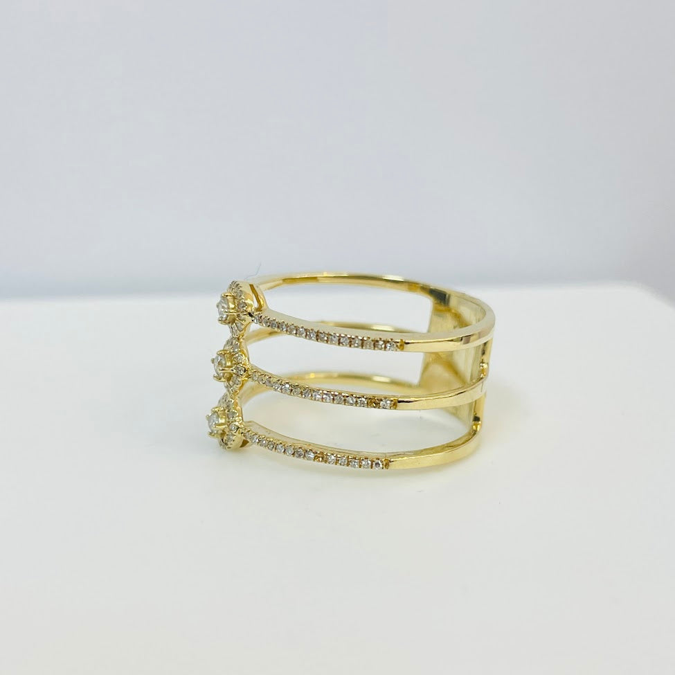 טבעת זהב צהוב 14K משובצת יהלומים טבעיים 0.25 קראט צבע E נקיון VVS מק"ט 276