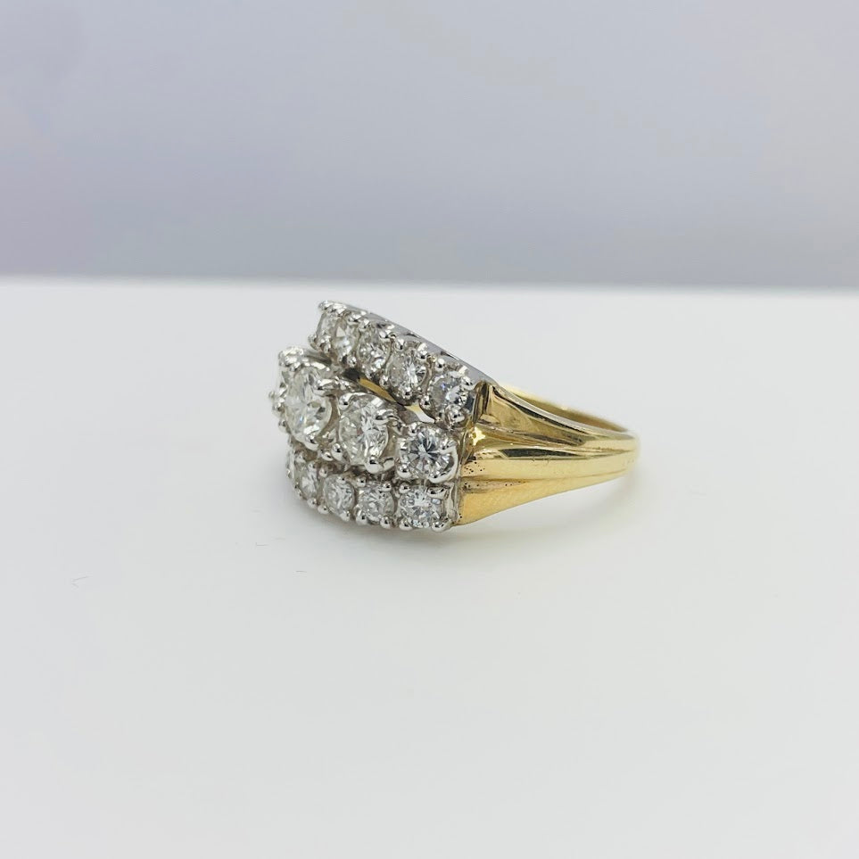 טבעת זהב צהוב 14K משובצת יהלומים טבעיים 1.65 קראט צבע F נקיון VS מק"ט 49