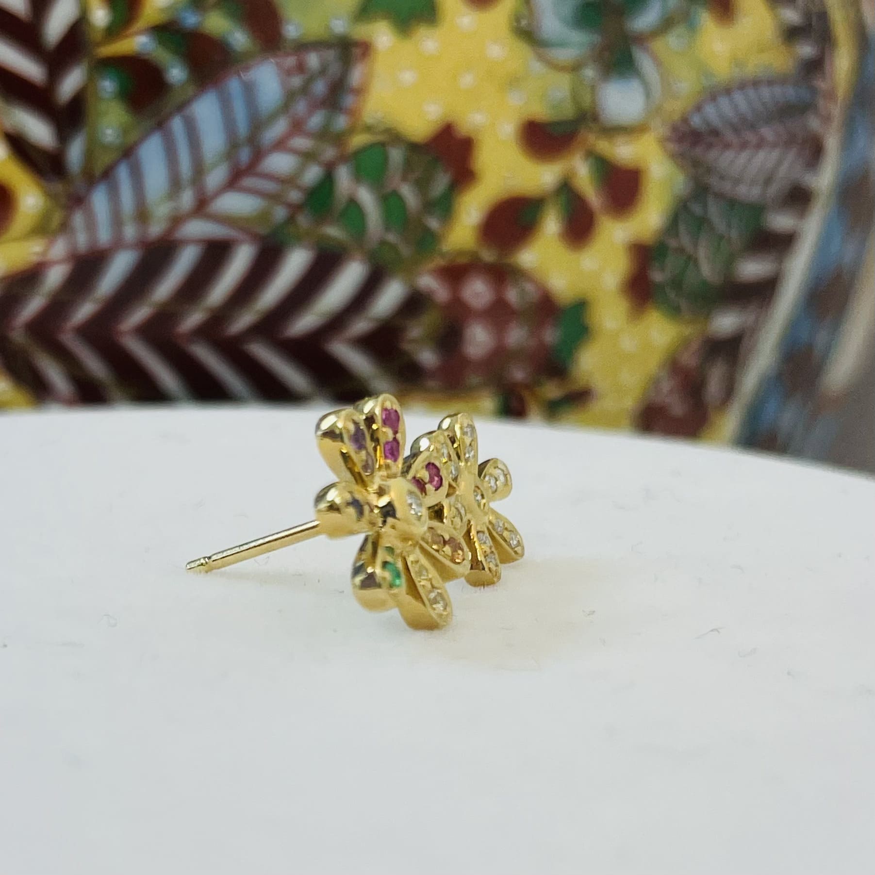 עגיל בודד 2 פרחים משובצים יהלומים ואבני חן טבעיים 0.16 קראט 14K צהוב (מגיע עם סוגר) מק"ט 784