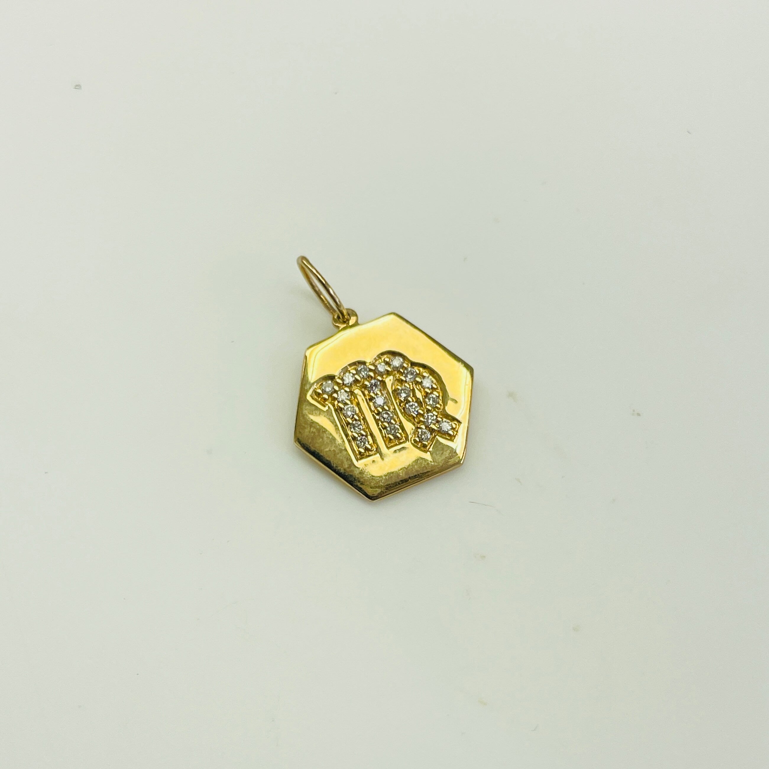 תליון יהלומים טבעיים 0.07 קראט צבע F ניקיון VS זהב צהוב 14K מק״ט 627