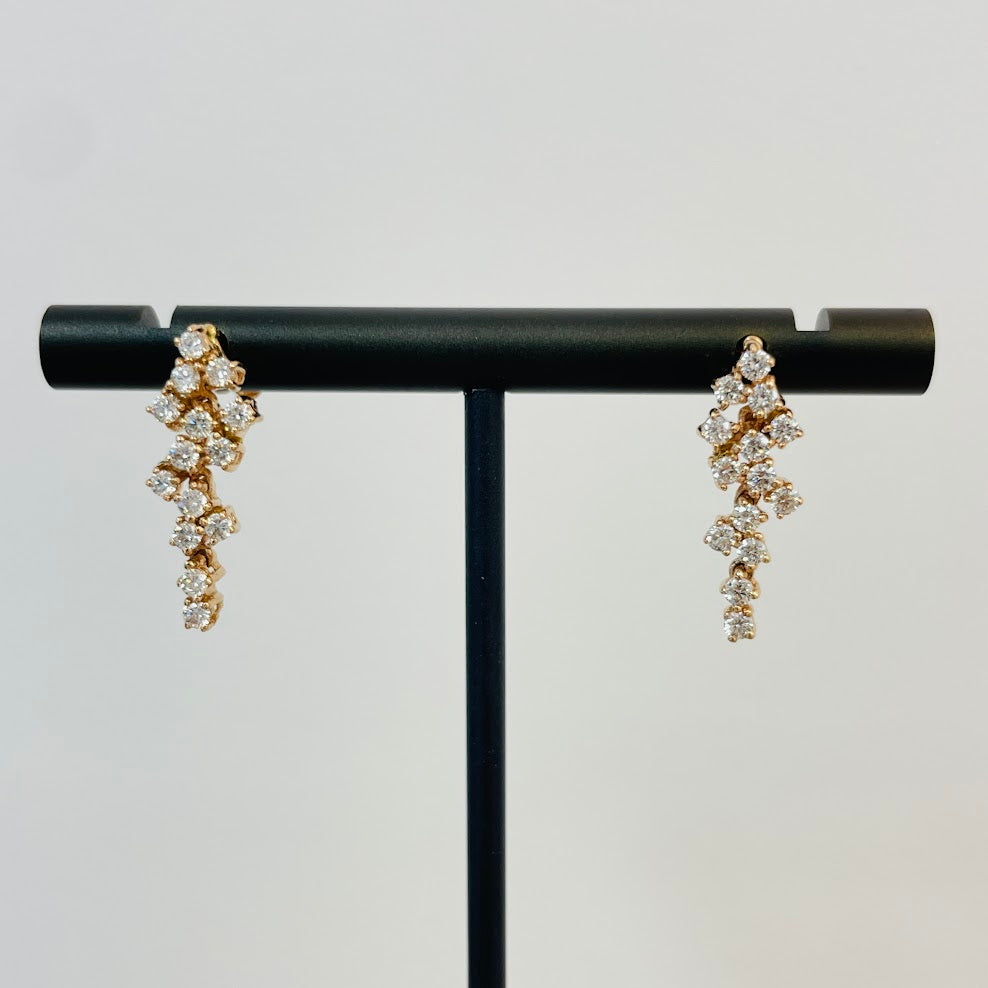 עגילים תלויים רוז גולד 14K משובצים 0.55 קראט יהלומים צבע F נקיון VS מק"ט 280