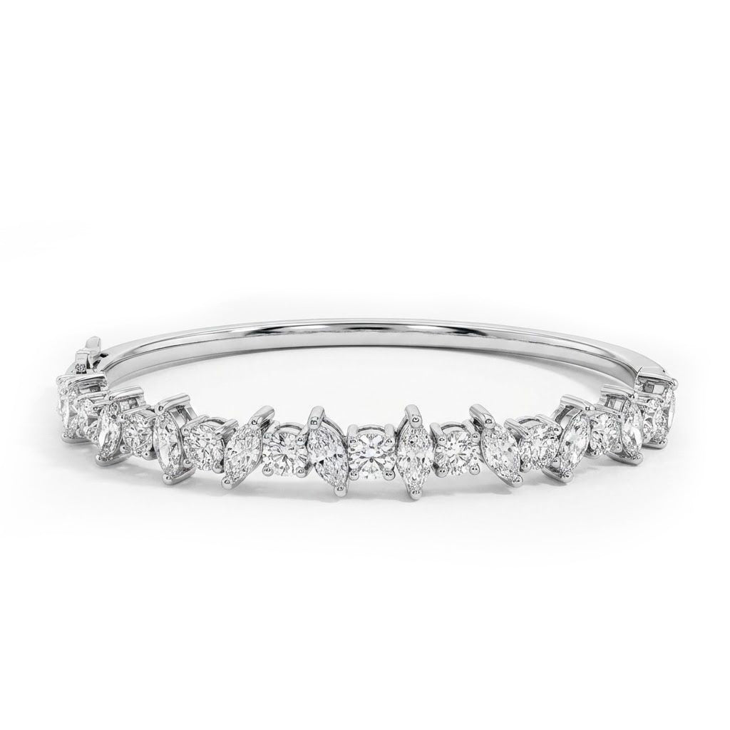 צמיד קשיח זהב לבן 14K משובץ 4.15 קראט יהלומים טבעיים צבע F נקיון VS מק"ט 404