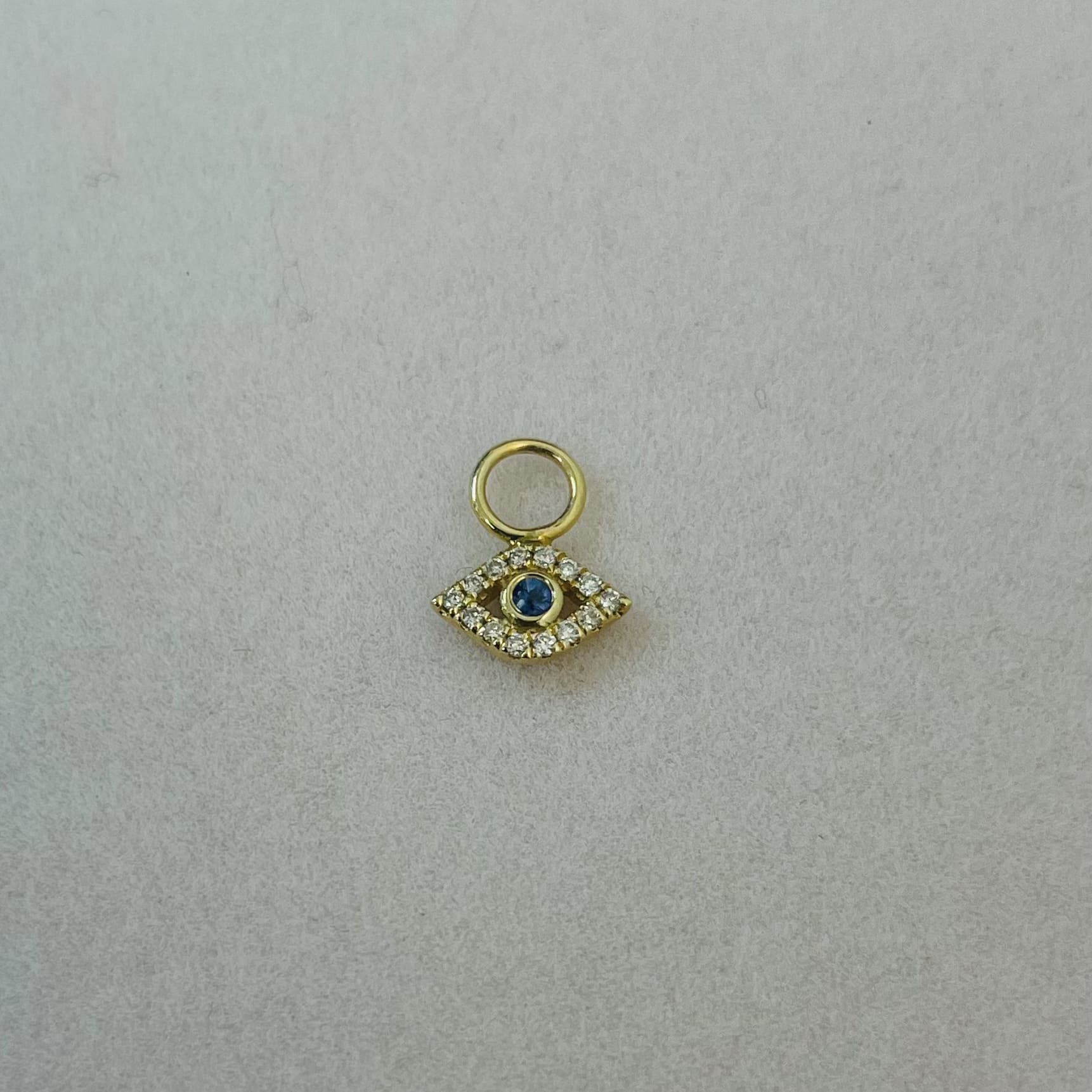 תליון יהלומים ואבן ספיר טבעיים בצורת עין 0.08 קראט יהלומים צבע F ניקיון VS זהב צהוב 14K מק״ט 797