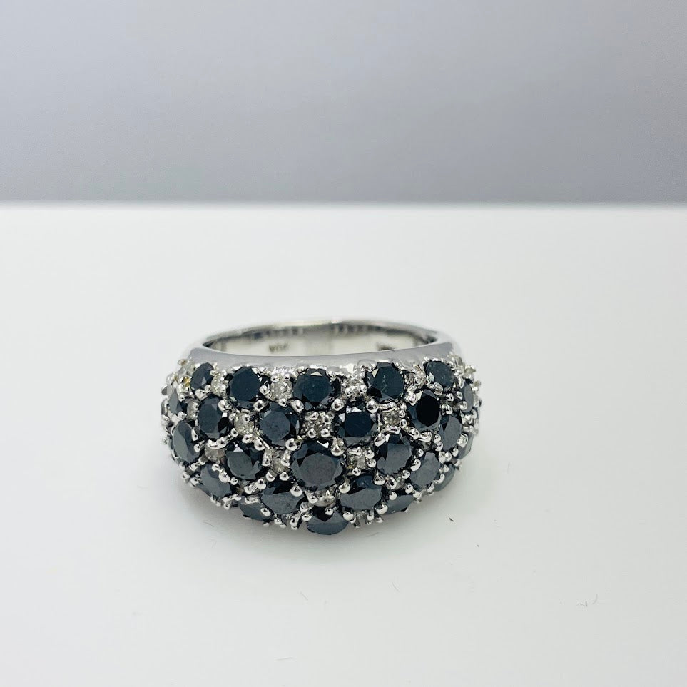 טבעת זהב לבן 14K משובצת יהלומים טבעיים שחורים 1.60 קראט מק"ט 429