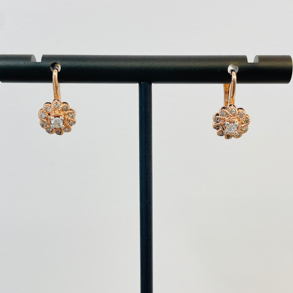 עגילים תלויים רוז גולד 10K משובצים 0.25 קראט יהלומים טבעיים צבע F נקיון VS מק"ט 322