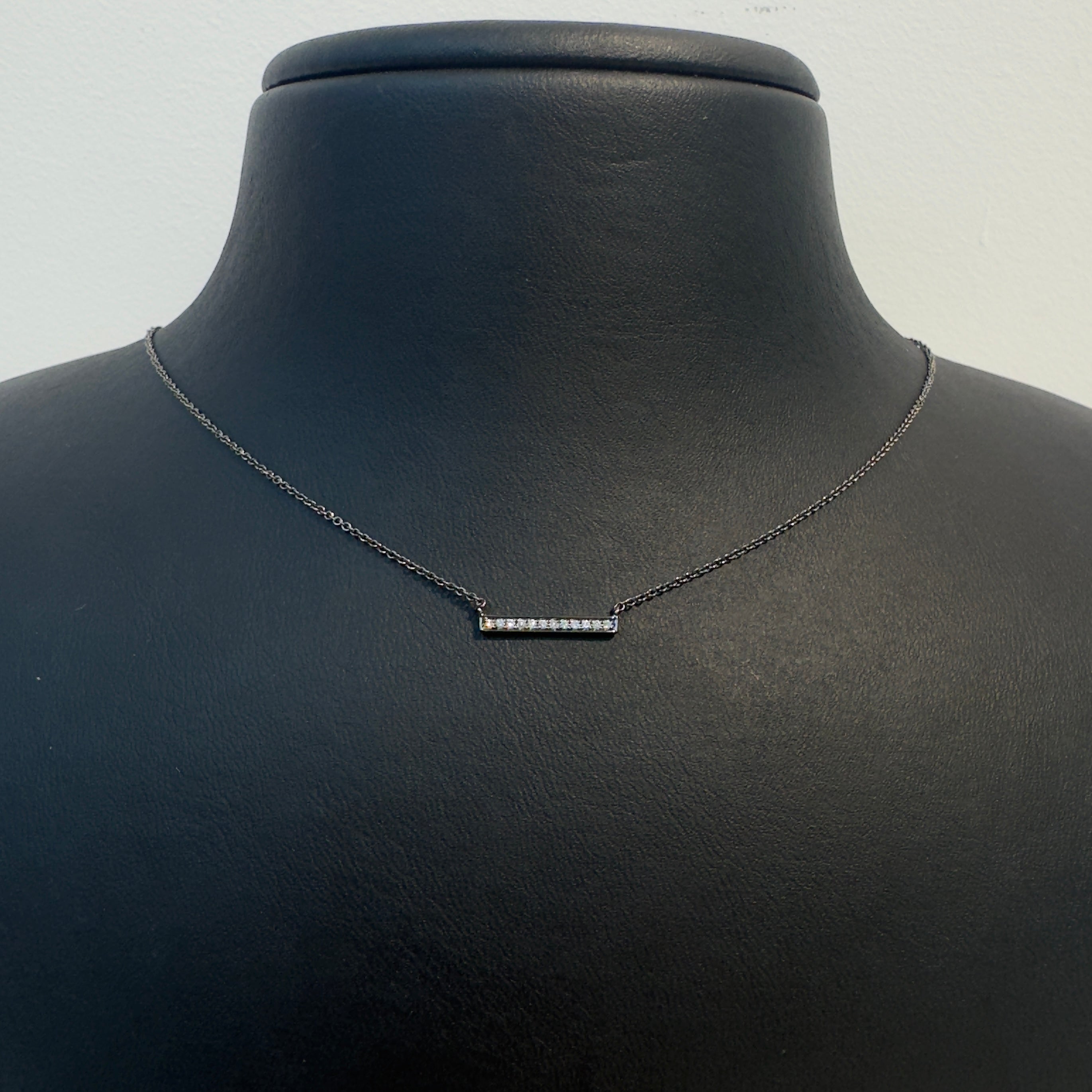 שרשרת פס יהלומים טבעיים 0.05 קראט צבע F ניקיון VS זהב 14K רודיום שחור מק"ט 608