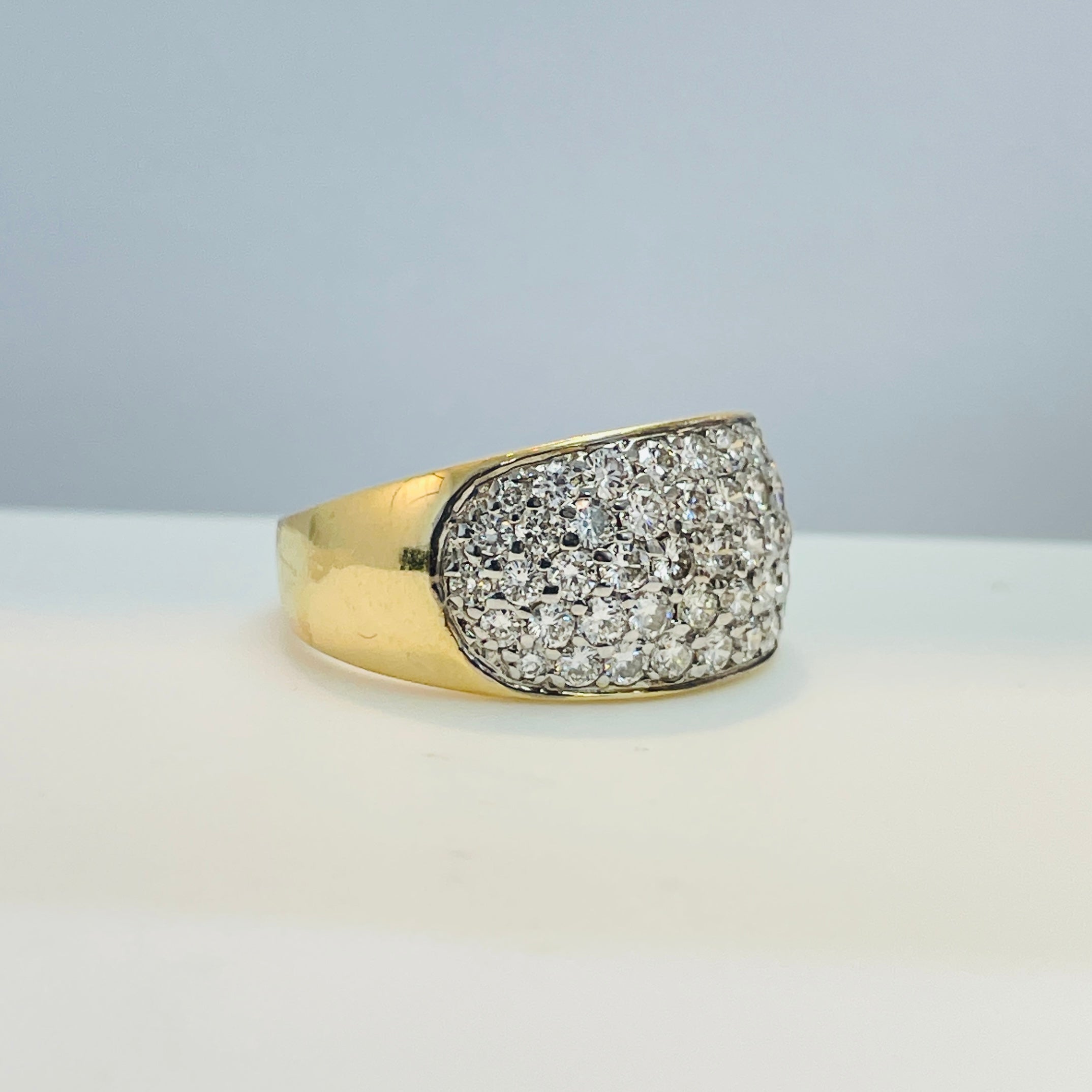 טבעת 5 שורות יהלומים טבעיים 1.00 קראט בעיצוב בלון צבע E-F ניקיון VVS זהב 14K צהוב מק"ט 539