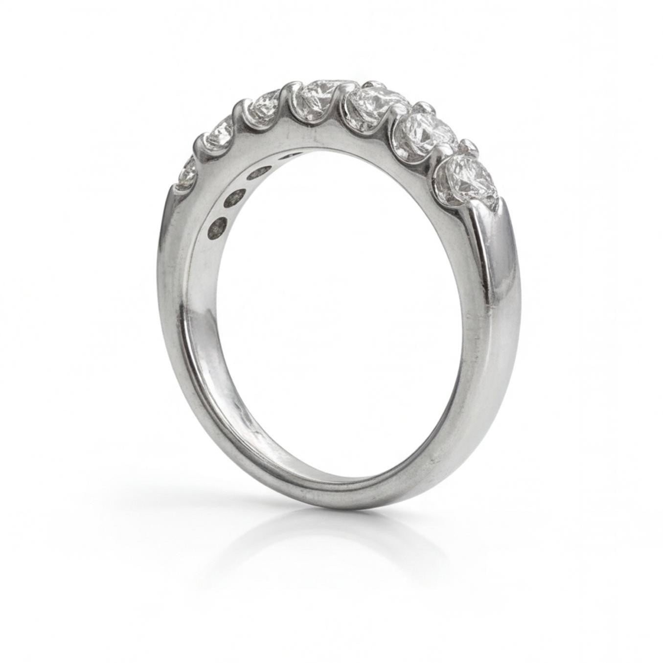 טבעת זהב 14K לבן 9 יהלומים מק״ט 960