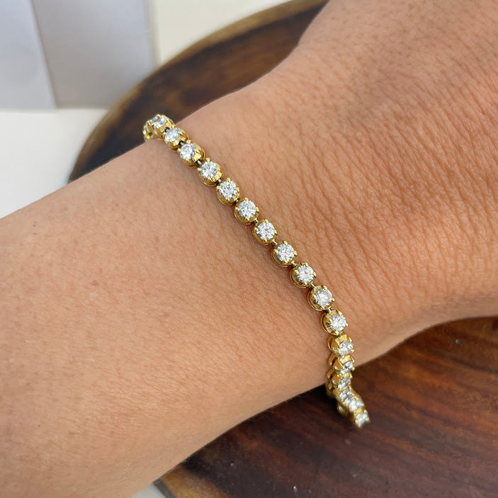 צמיד טניס זהב צהוב 18K משובץ 2.80 קראט יהלומים טבעיים צבע F ניקיון VS מק"ט 473