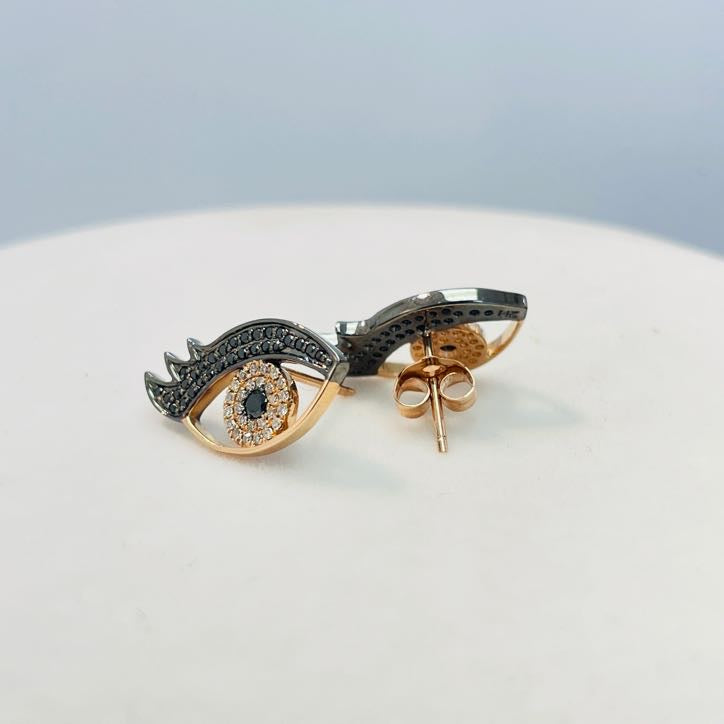 עגילי יהלומים טבעיים שחורים ולבנים 0.42 קראט בצורת עין זהב 14K רוז גולד (העגילים מגיעים עם סוגר) מק"ט 622