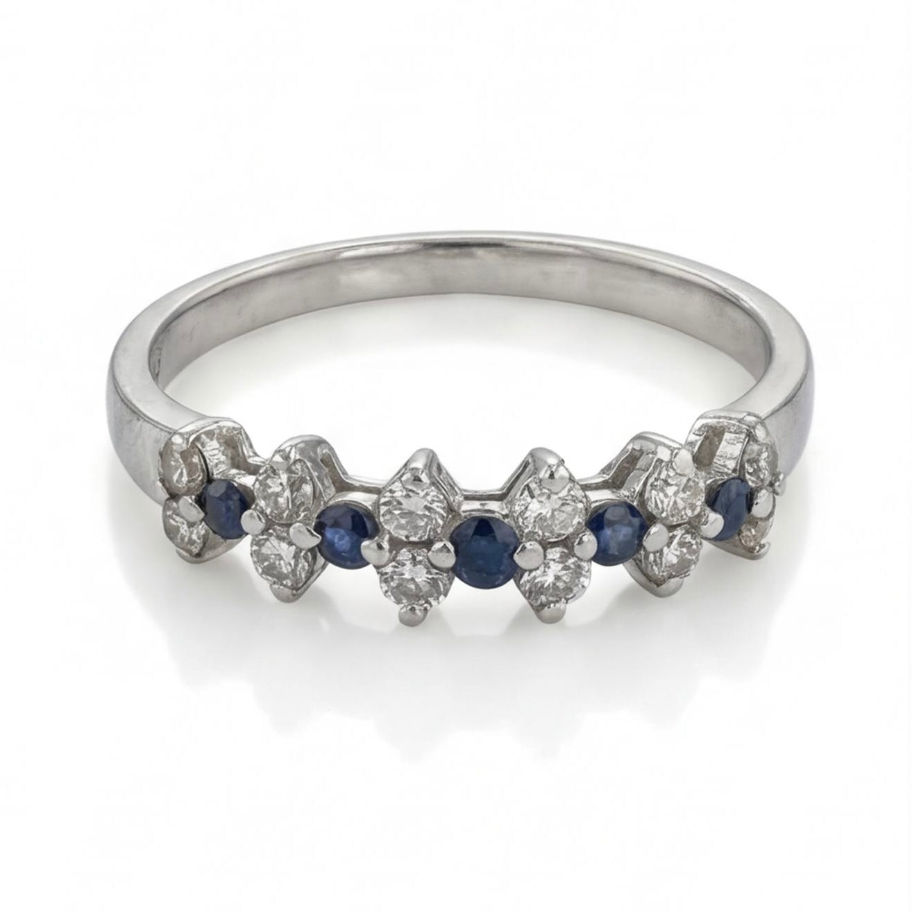 טבעת זהב 14K לבן יהלומים לבנים ושחורים מק״ט 995