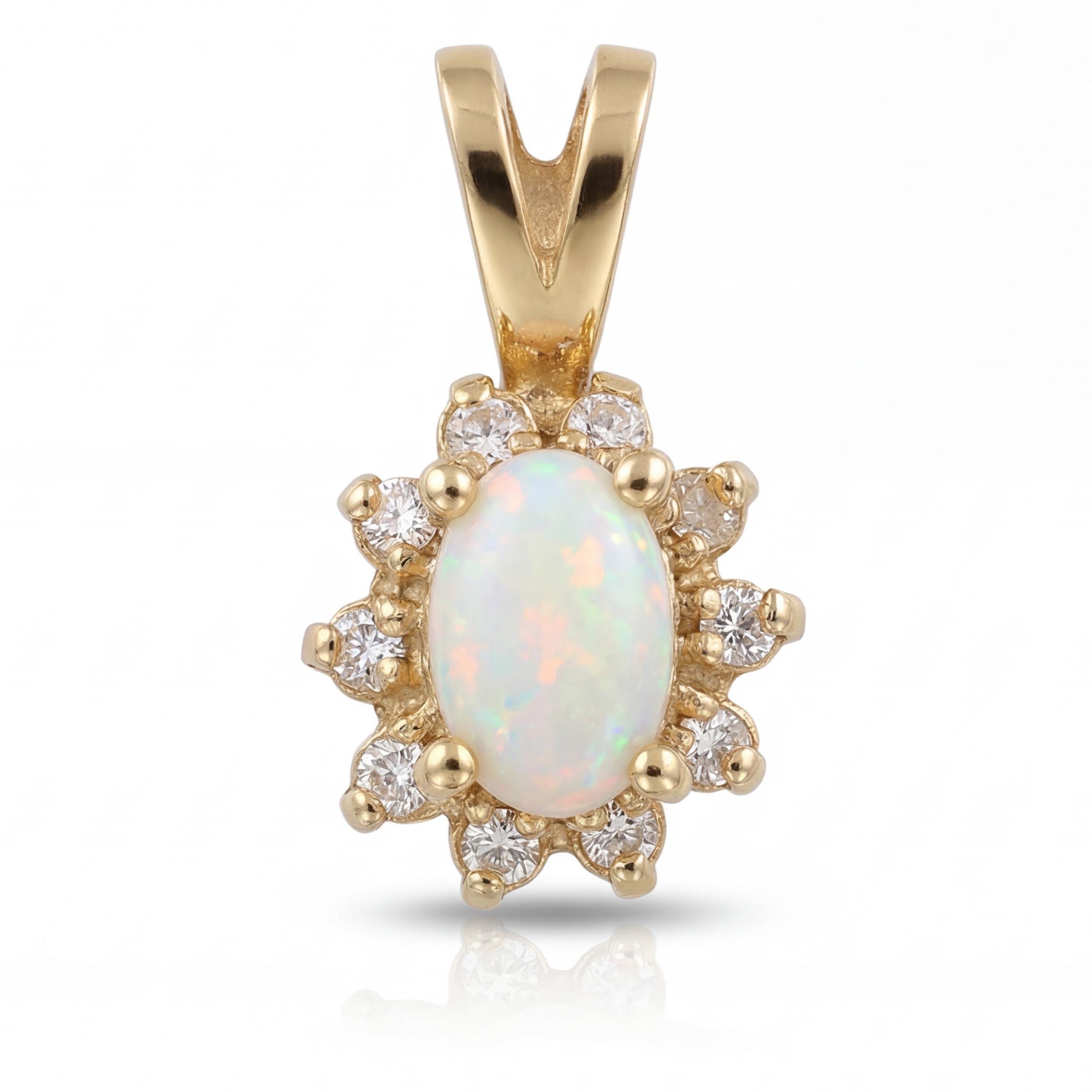 תליון זהב 9K צהוב אופל ויהלומים מק״ט 889