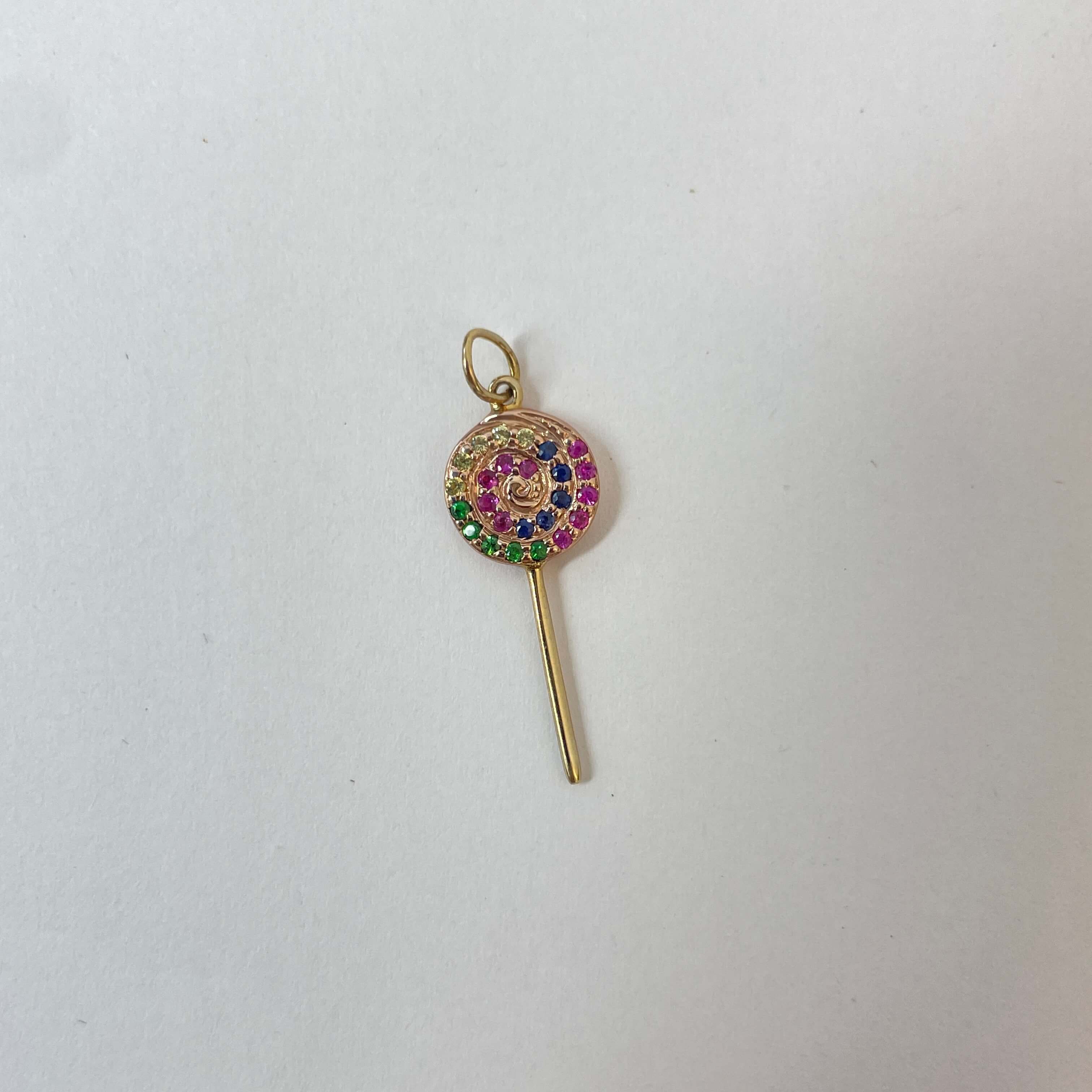 תליון צורת סוכריה משובץ ספירים צבעוניות טבעיות 0.15 קראט זהב 14K צהוב מק״ט 641