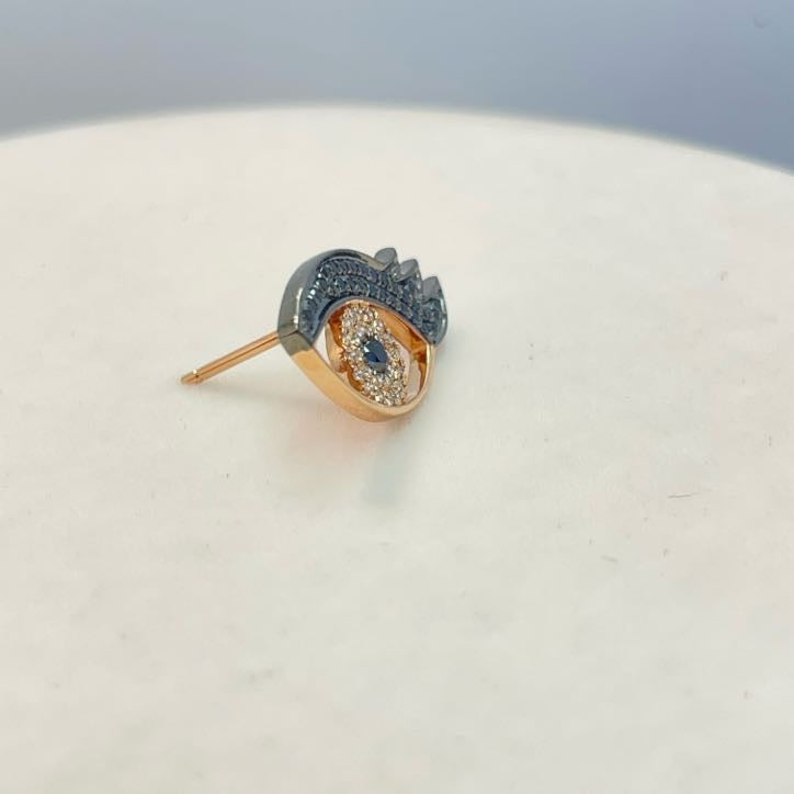 עגיל יהלומים טבעיים שחורים ולבנים בודד 0.21 קראט בצורת עין זהב 14K רוז גולד (העגיל מגיע עם סוגר) מק"ט 623