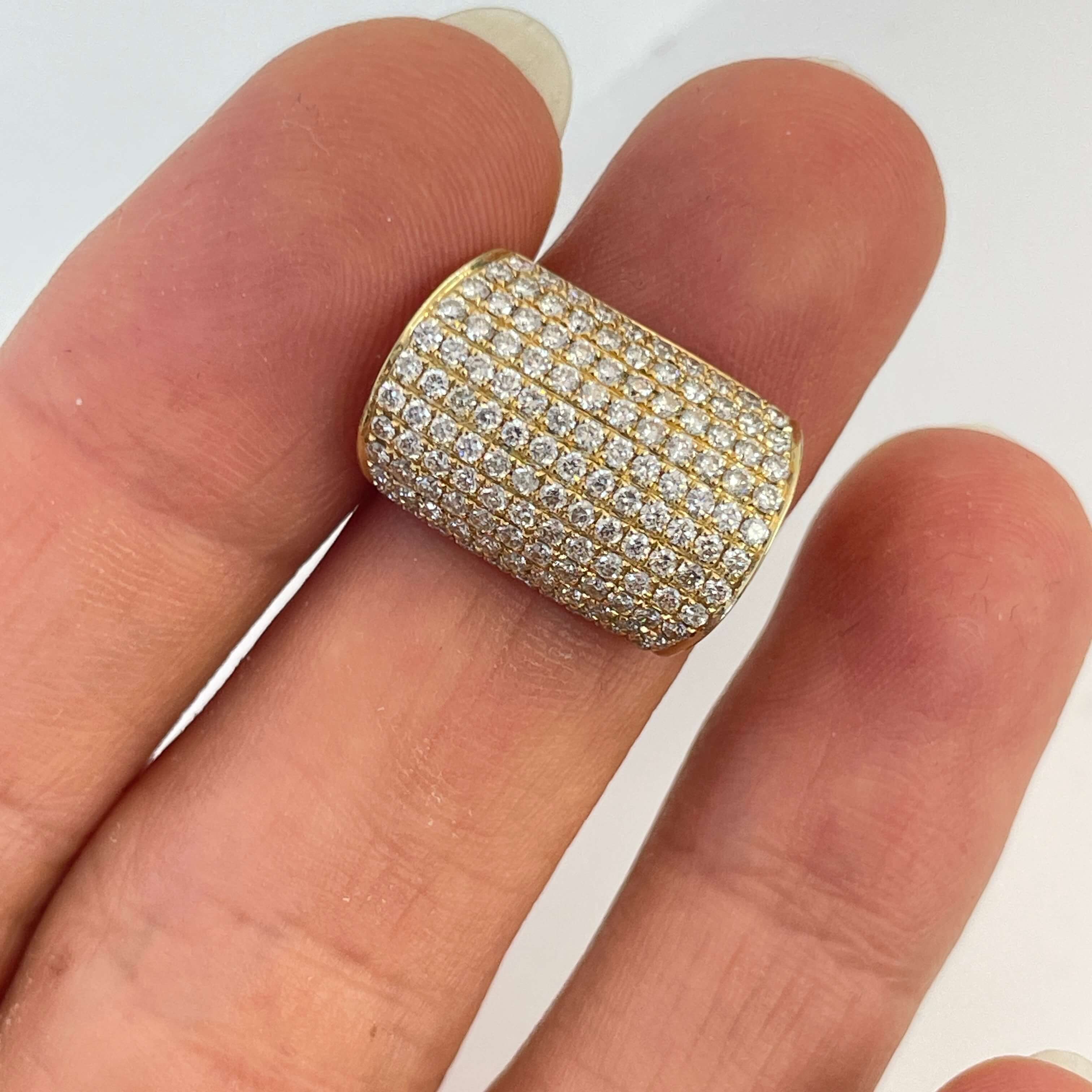 תליון יהלומים 1.09 קראט צבע F ניקיון VS-SI חלול בשני חורים מכל כיוון לשרשרת מתאימה זהב 14K צהוב מק״ט 651