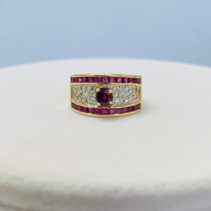 טבעת אבני רובי טבעיות 0.70 קראט ויהלומים טבעיים 0.25 קראט צבע F ניקיון VS זהב צהוב 14K מק"ט 589