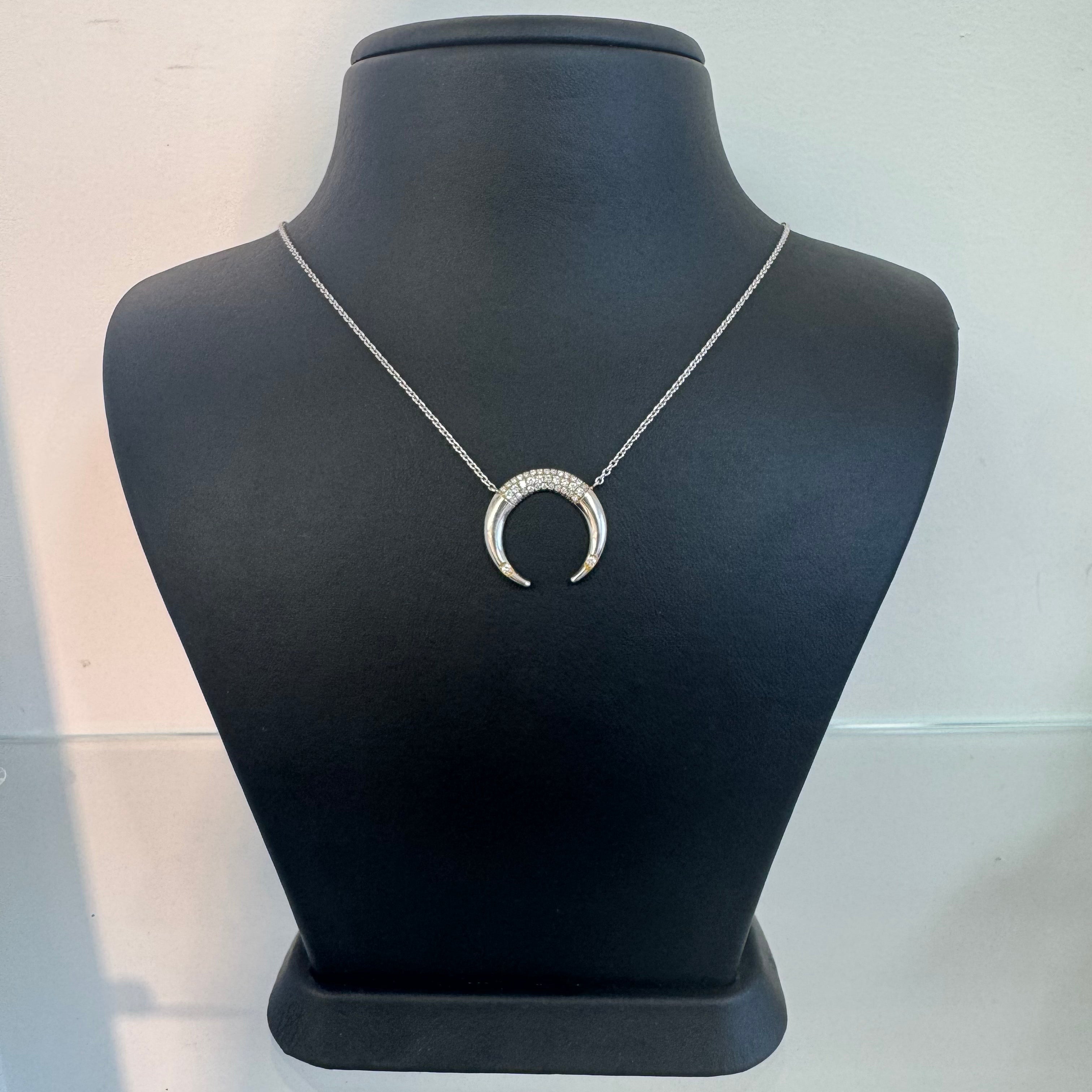 שרשרת תליון יהלומים טבעיים חצי סהר זהב 14K לבן