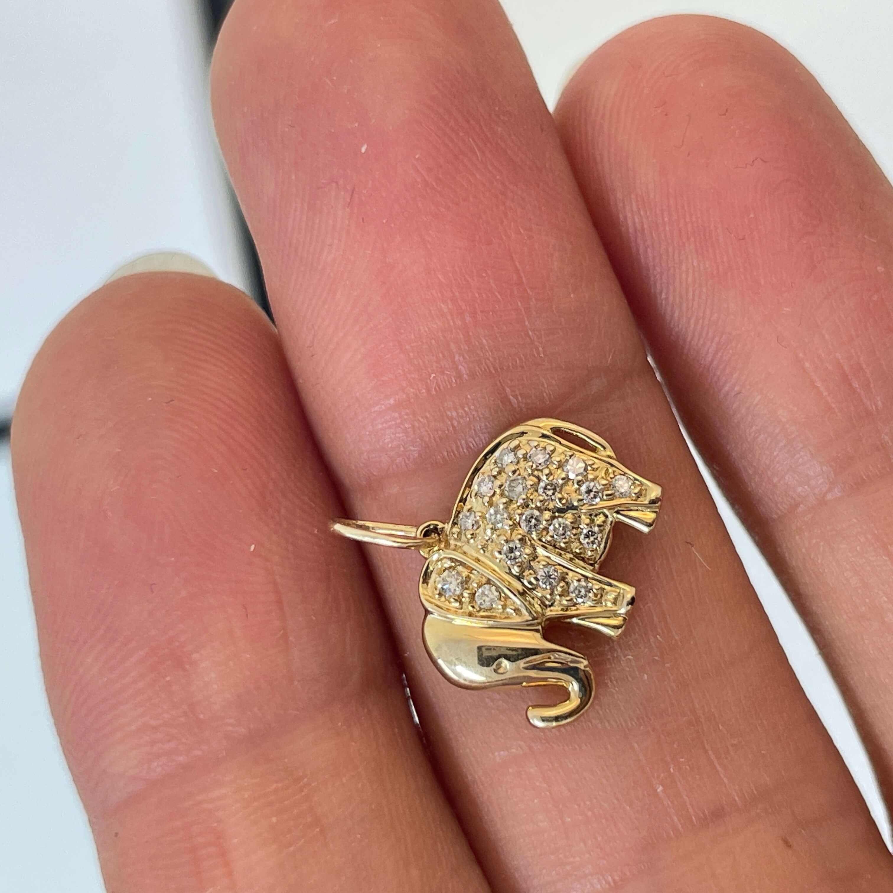 תליון יהלומים טבעיים בצורת פיל 0.09 קראט צבע F ניקיון VS-SI זהב 14K צהוב מק״ט 659