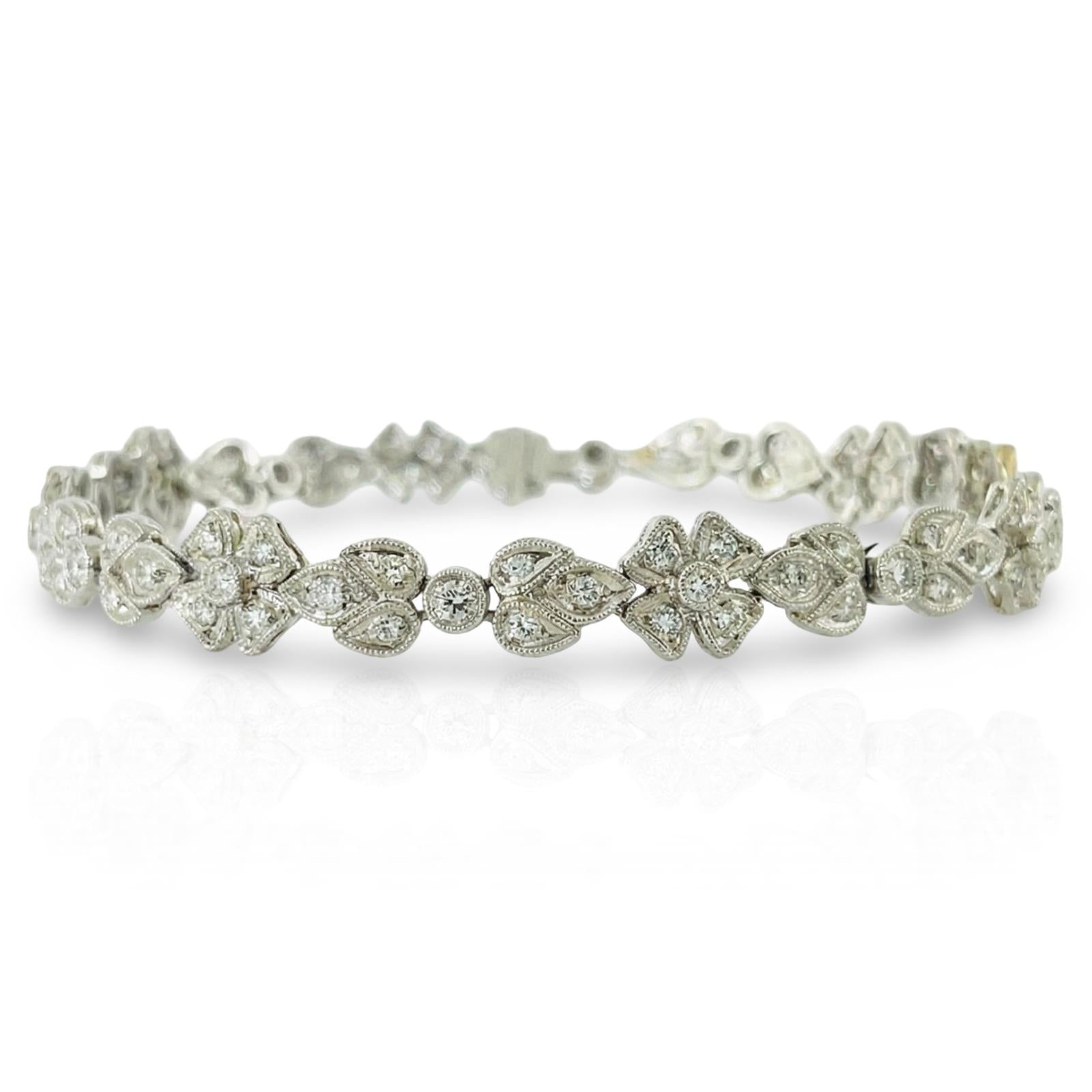 צמיד פלטינה פרחים משובצים יהלומים 1.55 קראט מק״ט 584