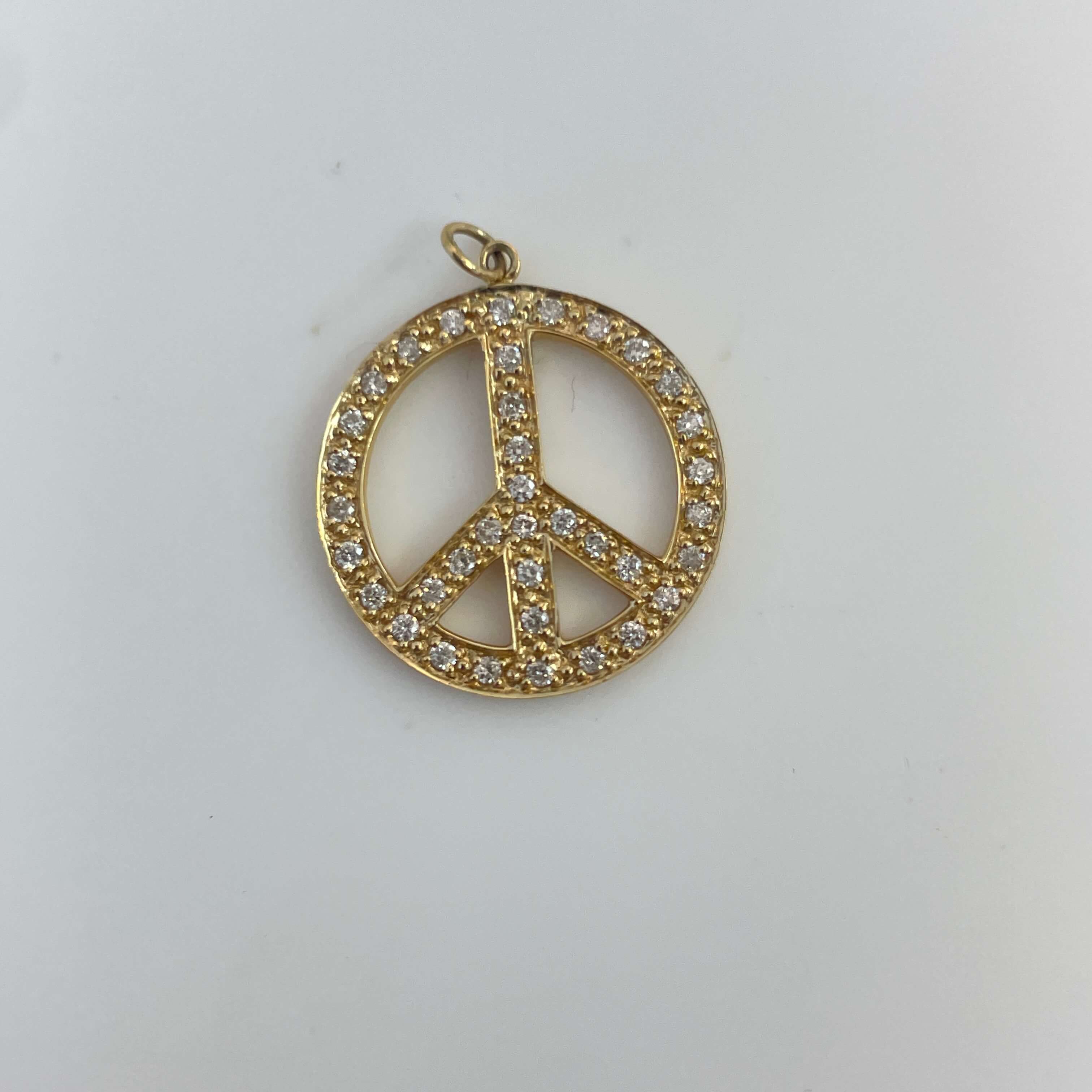 תליון יהלומים בצורת ״Peace" יהלומים 0.35 קראט צבע F ניקיון VS-SI זהב 14K צהוב מק״ט 646